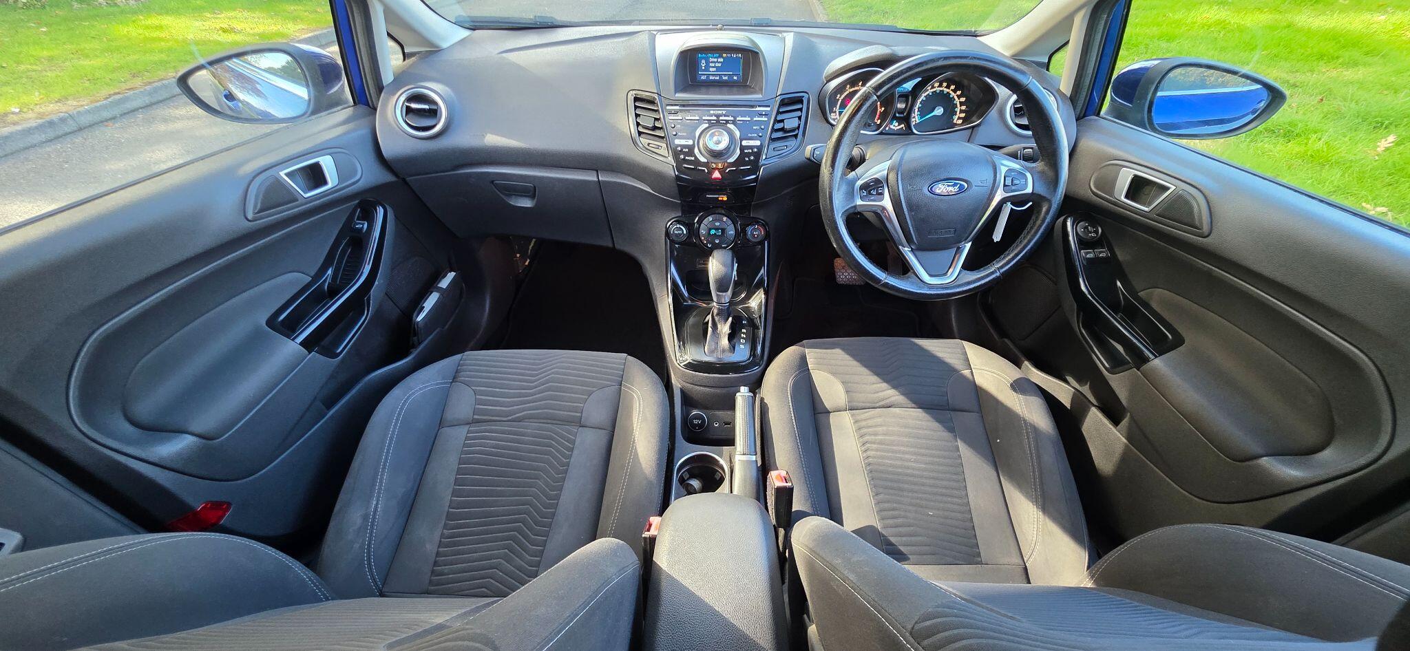 Ford Fiesta view 5