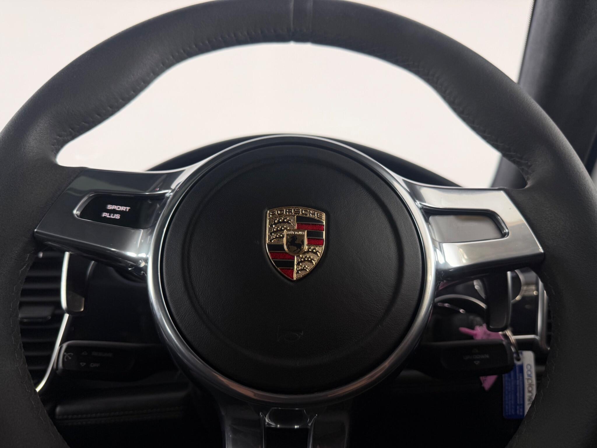 Porsche Panamera view 36