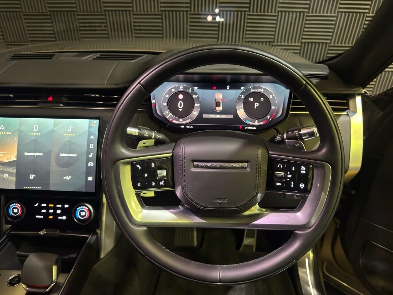 Land Rover Range Rover view 11