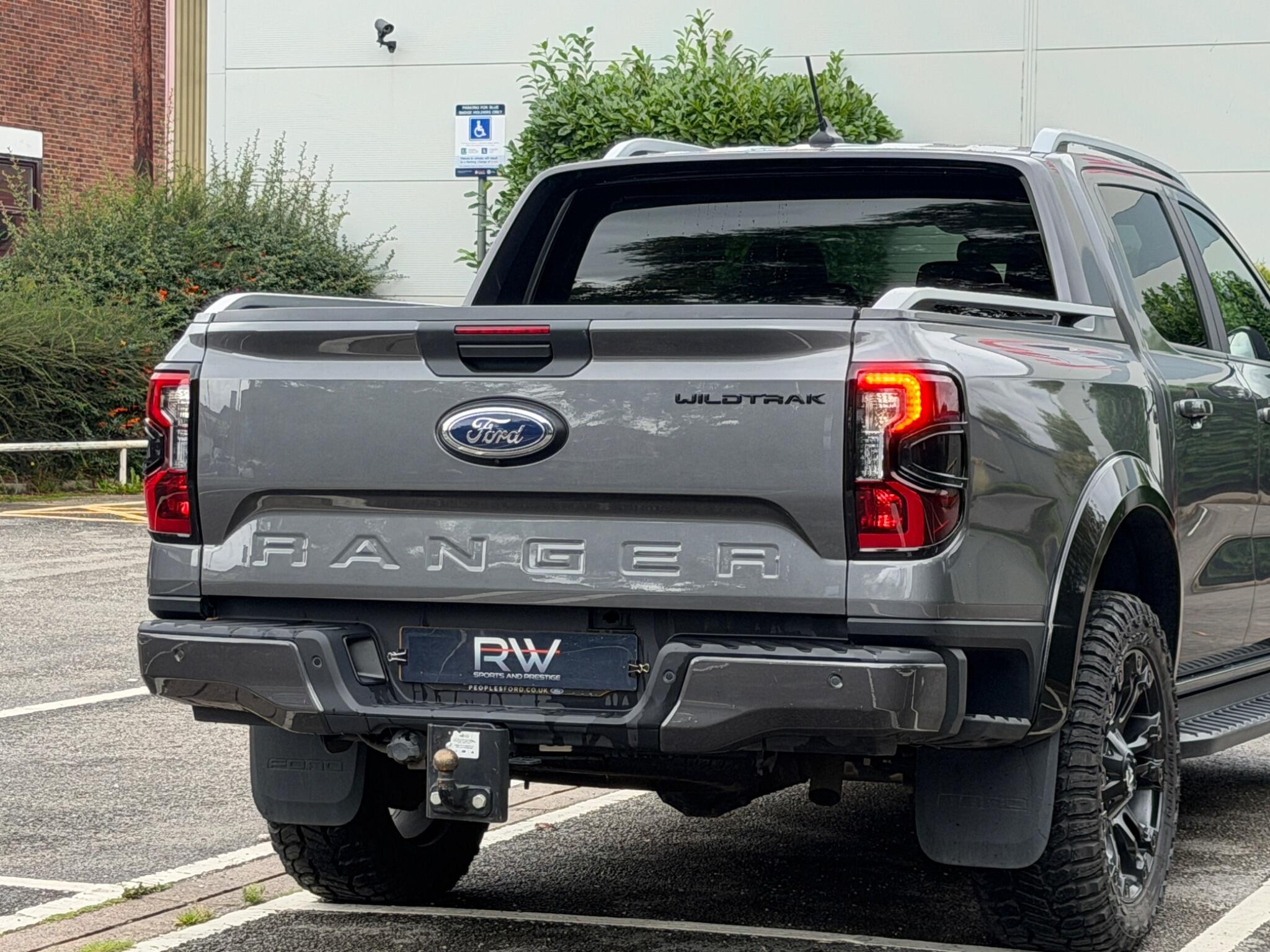 Ford Ranger view 48