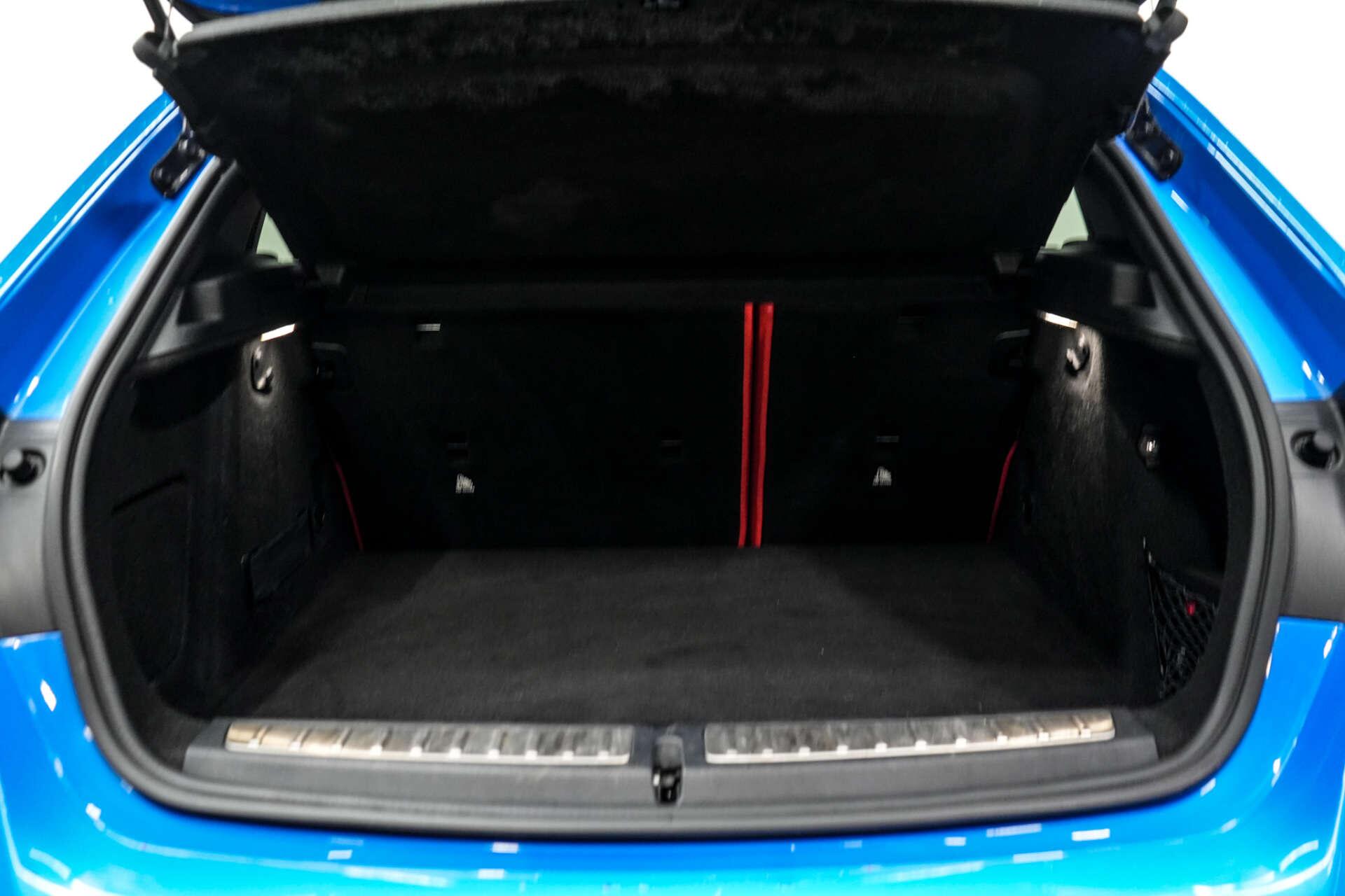 BMW 1 Series view 14