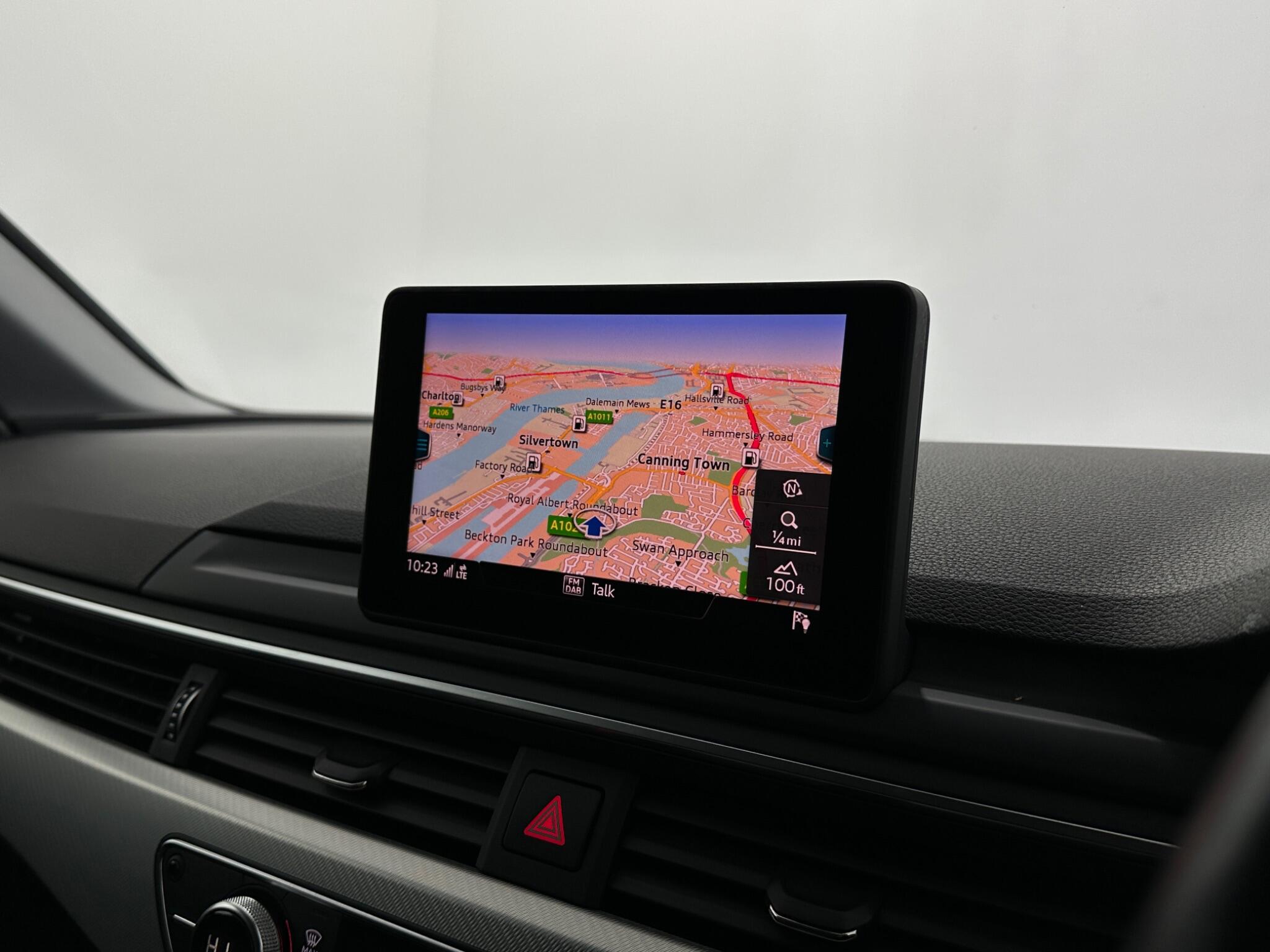 Audi A4 view 23