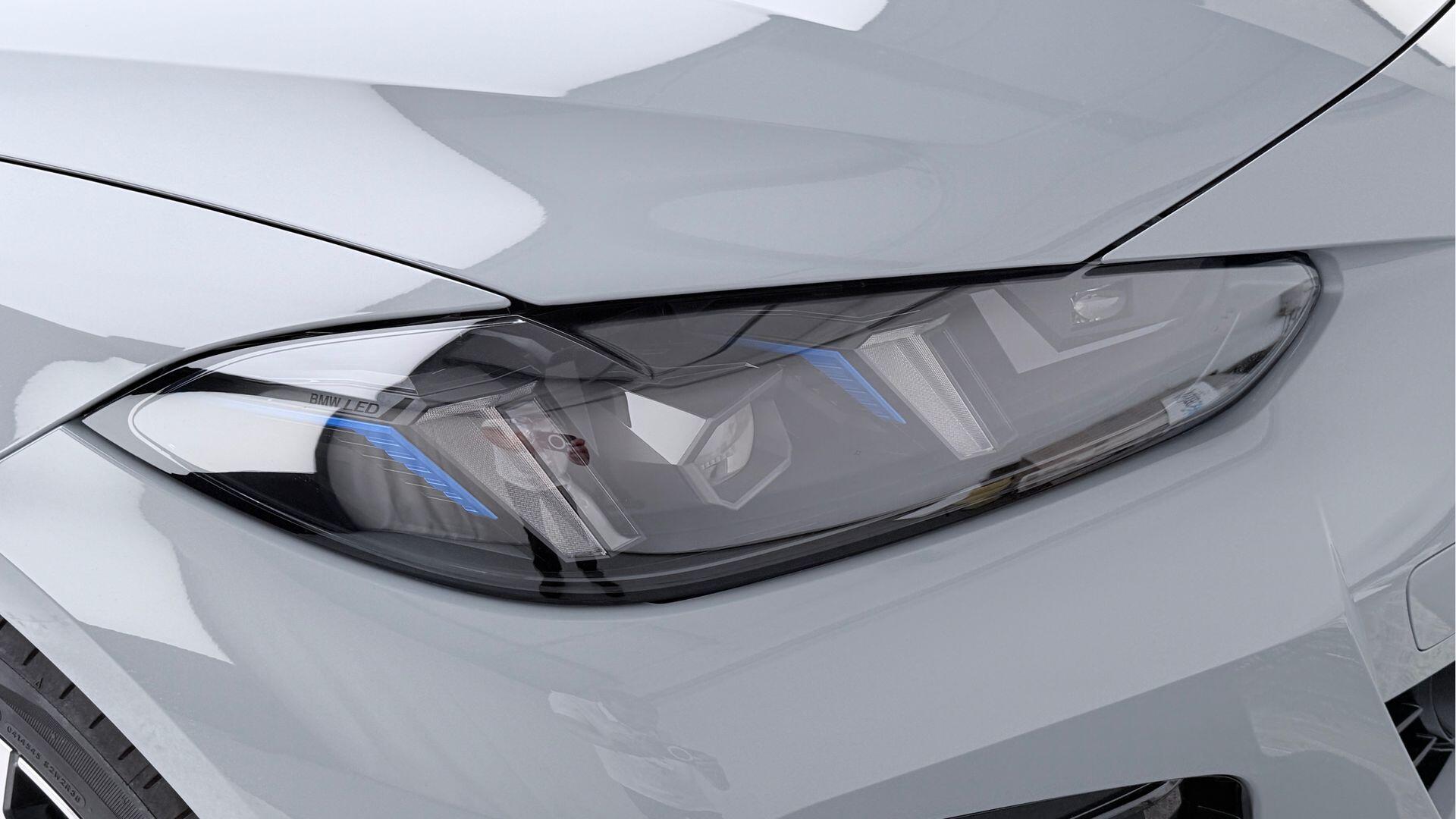 BMW I4 view 22