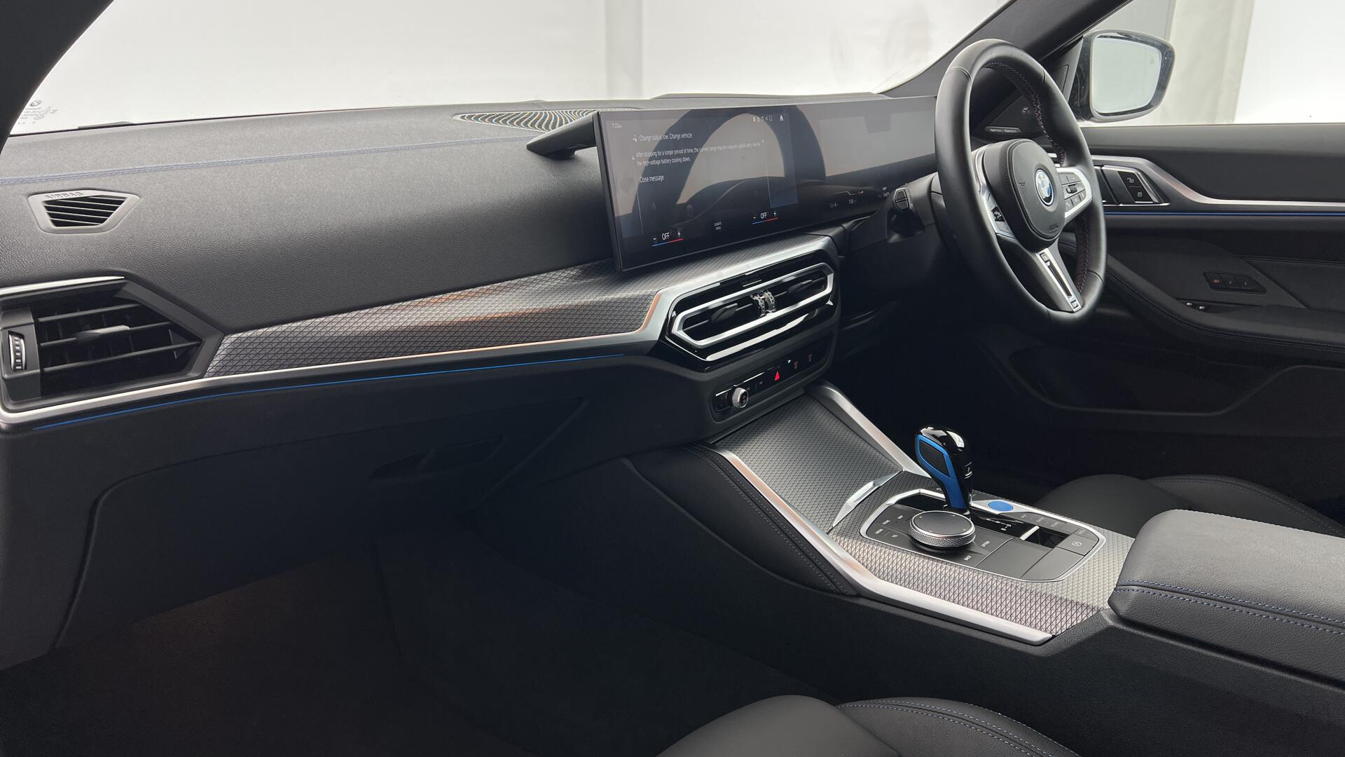 BMW I4 view 7