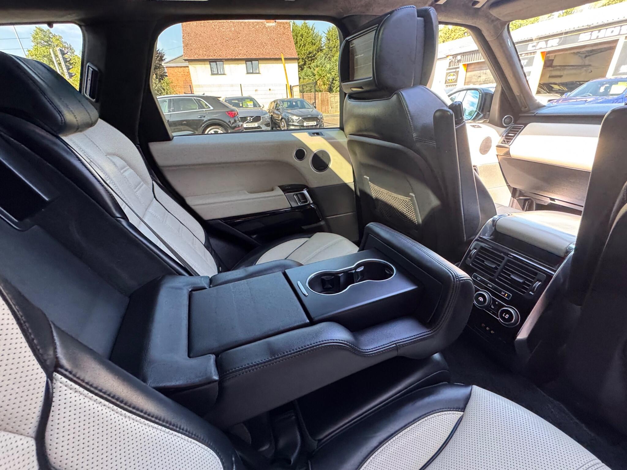Land Rover Range Rover Sport view 19