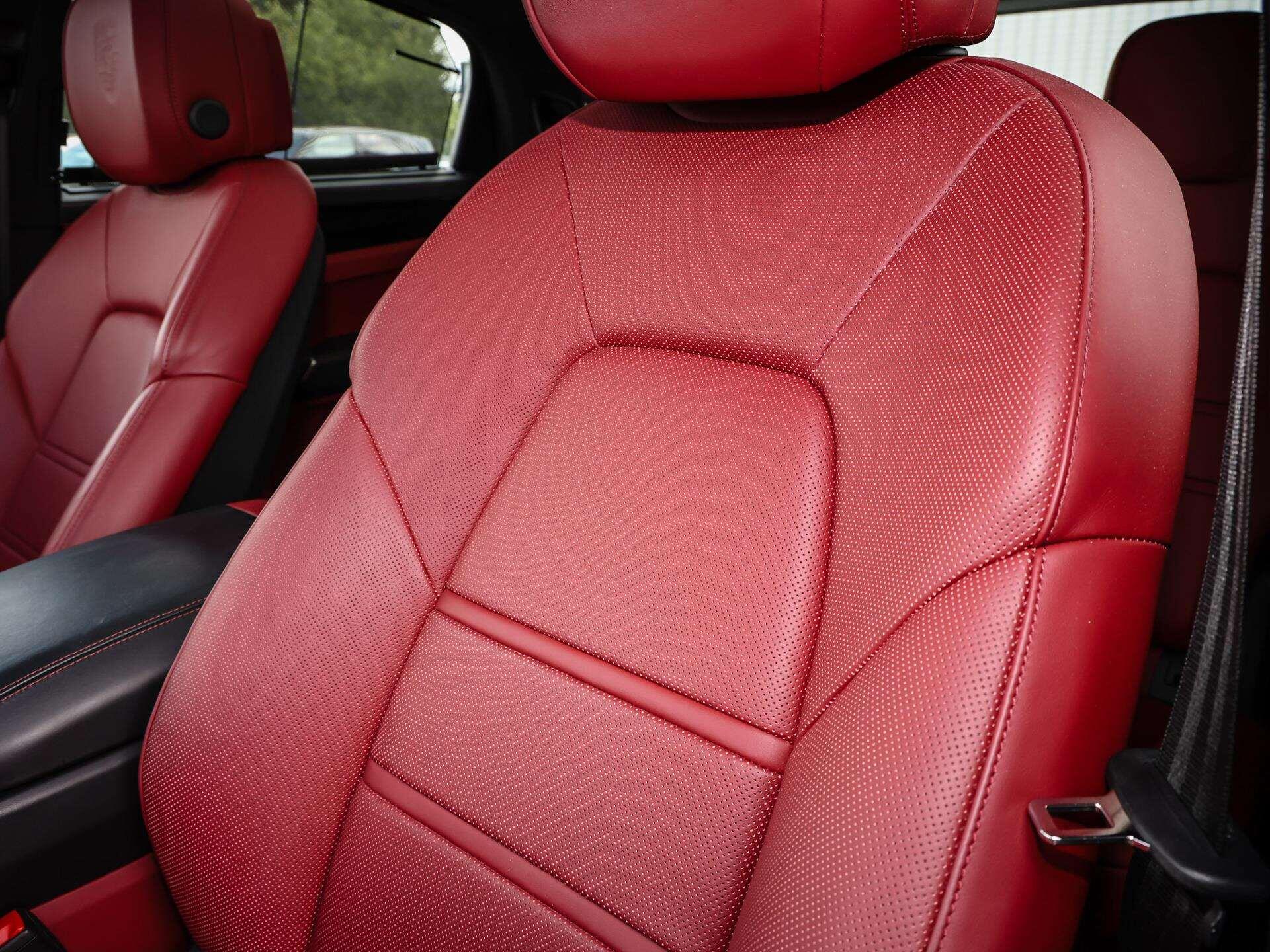 Porsche Cayenne view 15
