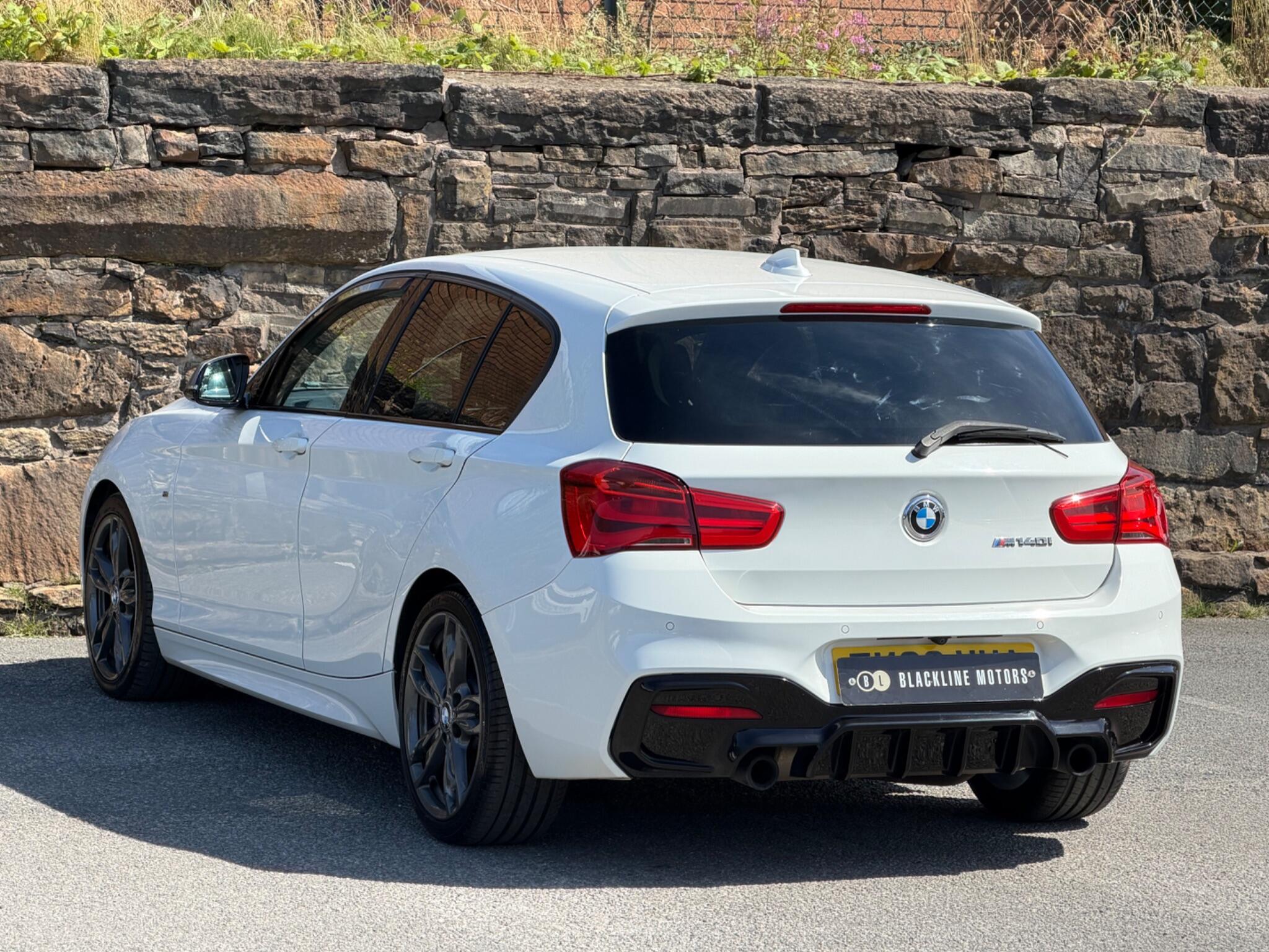 BMW 1 Series view 5
