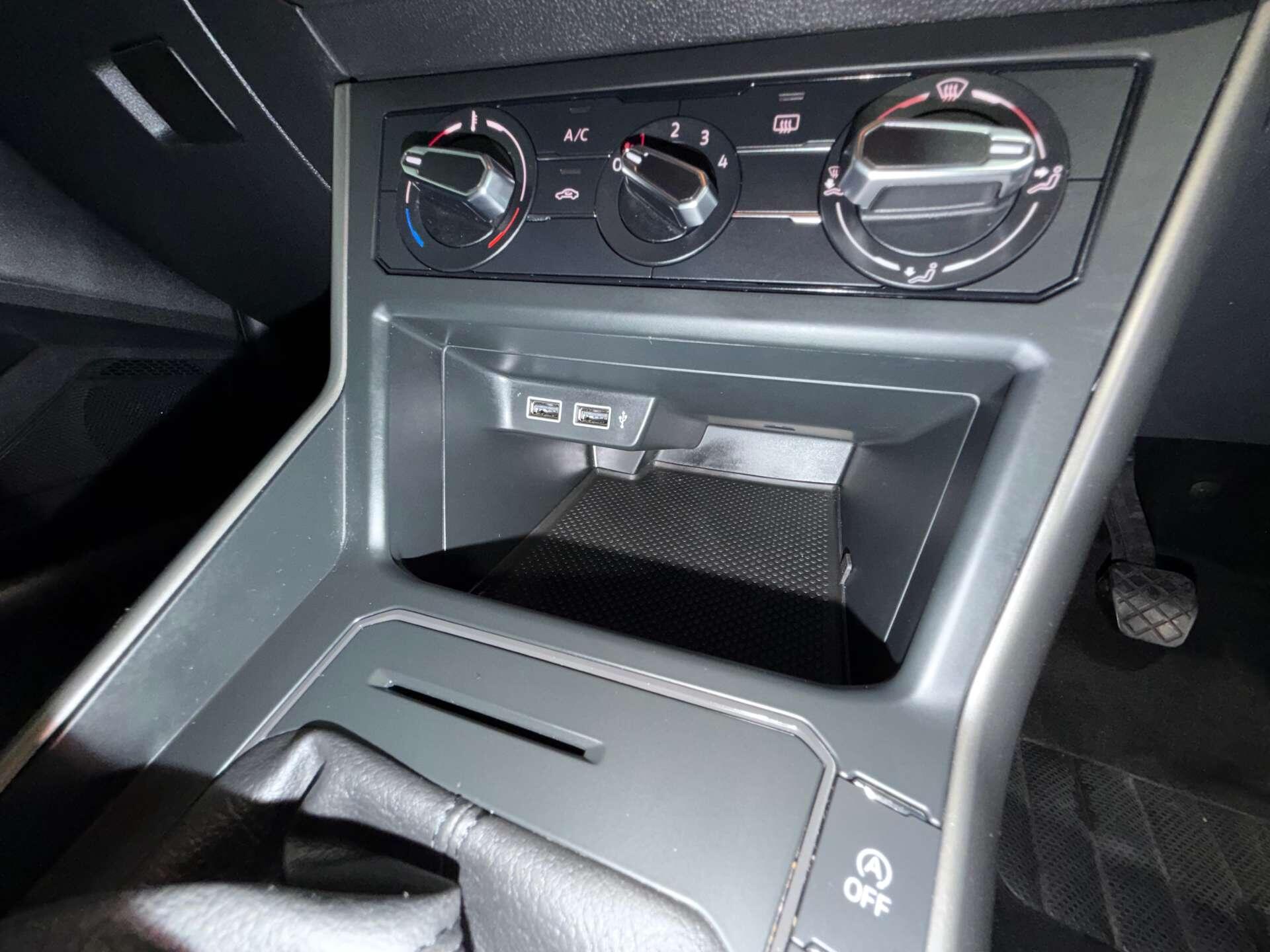 Volkswagen Polo view 33
