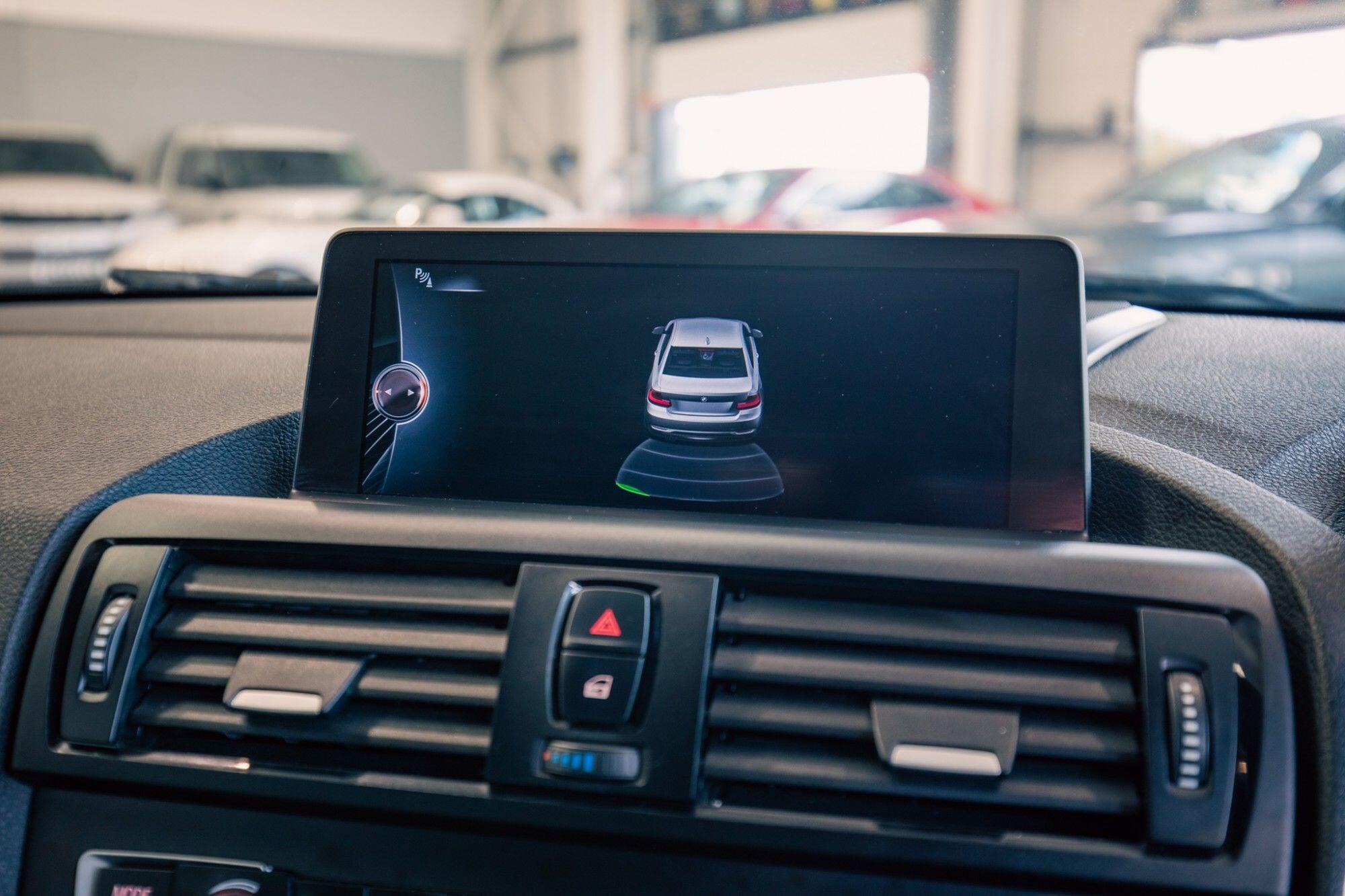 BMW 2 Series view 16
