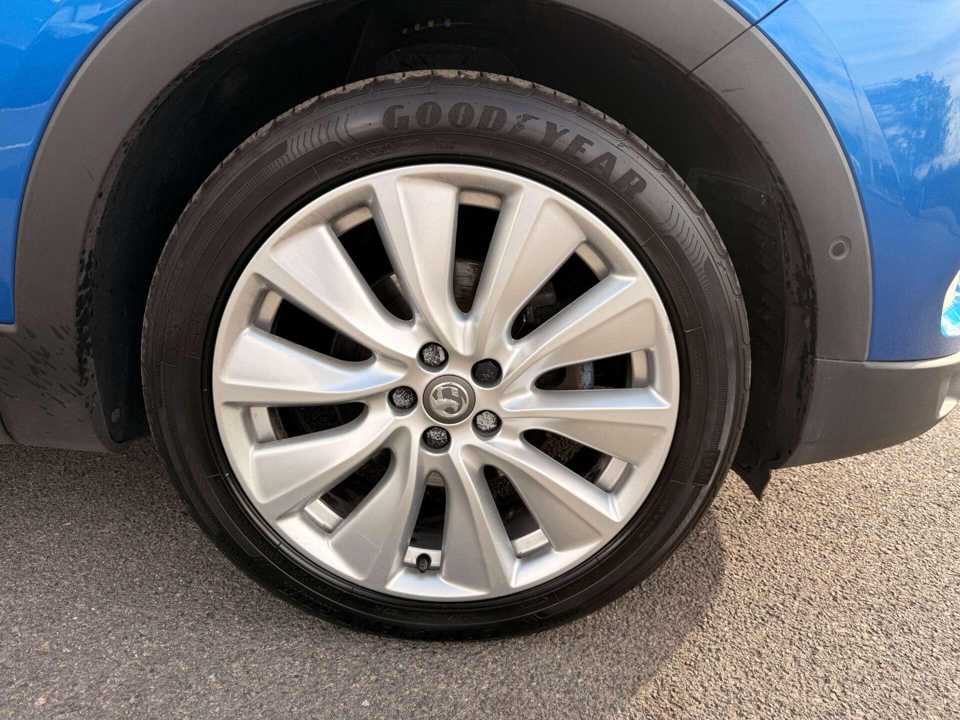 Vauxhall Grandland X view 42