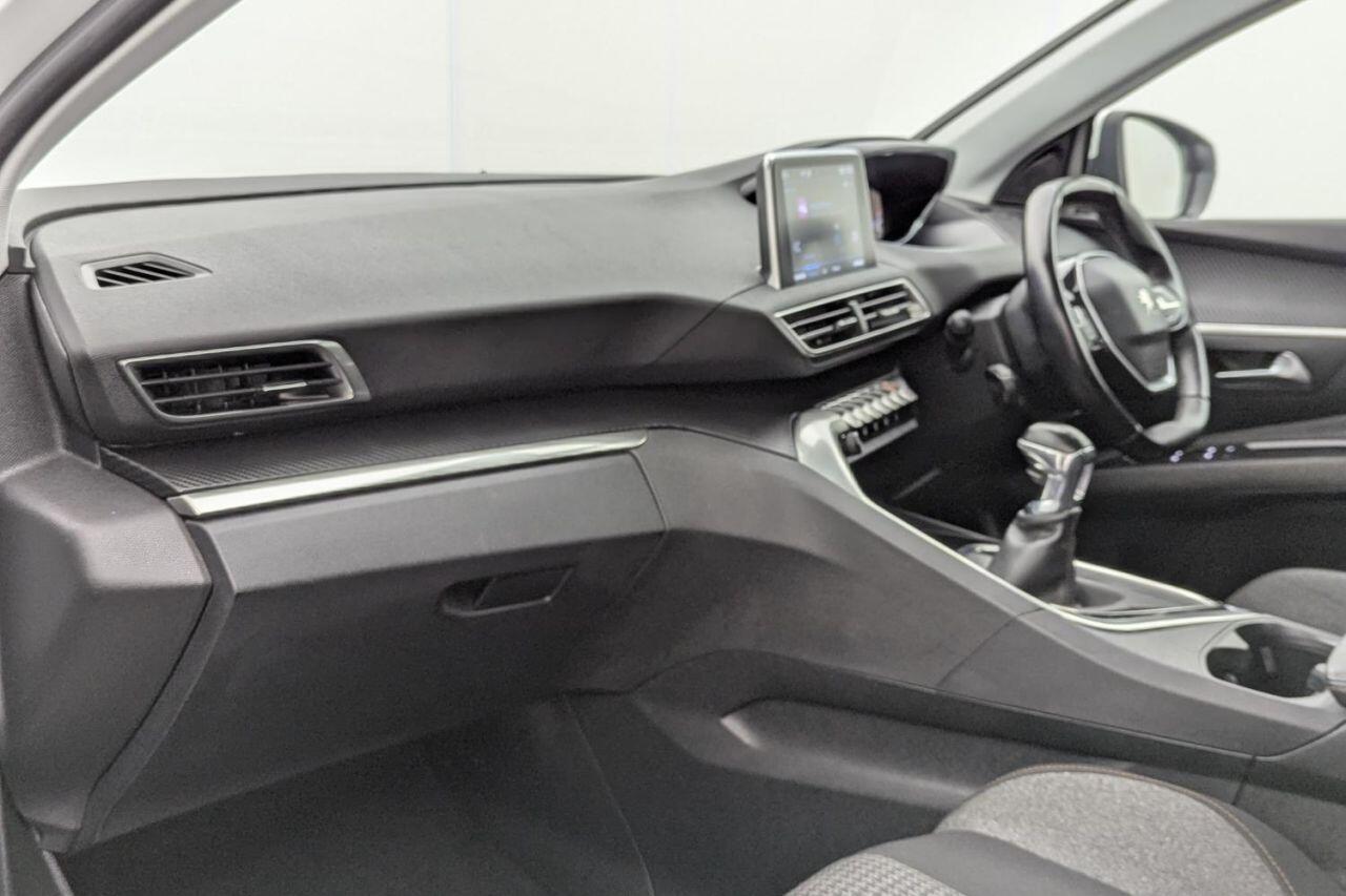 Peugeot 5008 view 28