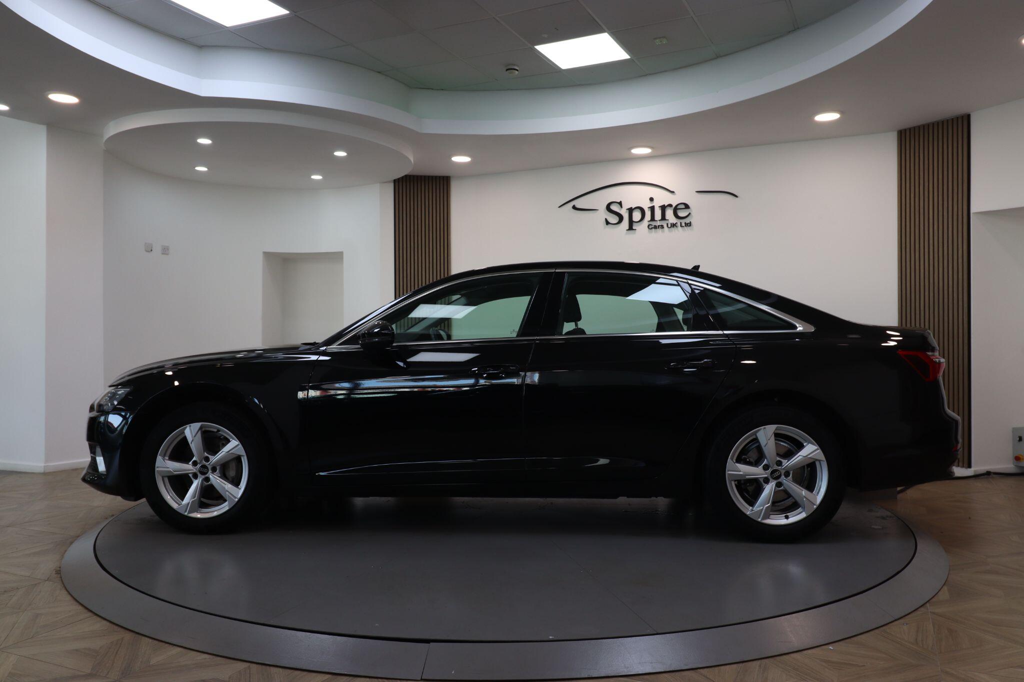 Audi A6 Saloon view 9