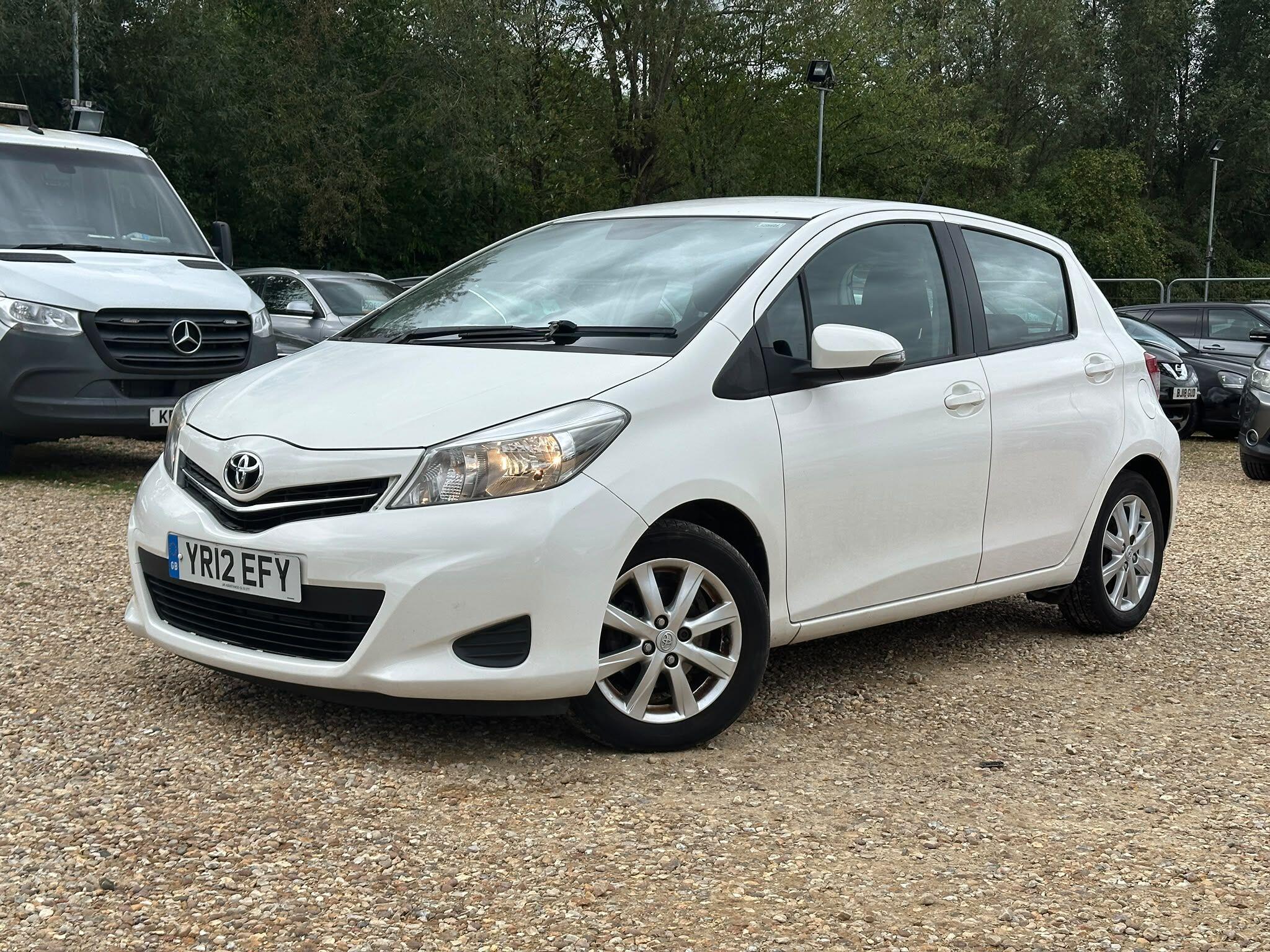 Toyota Yaris view 2