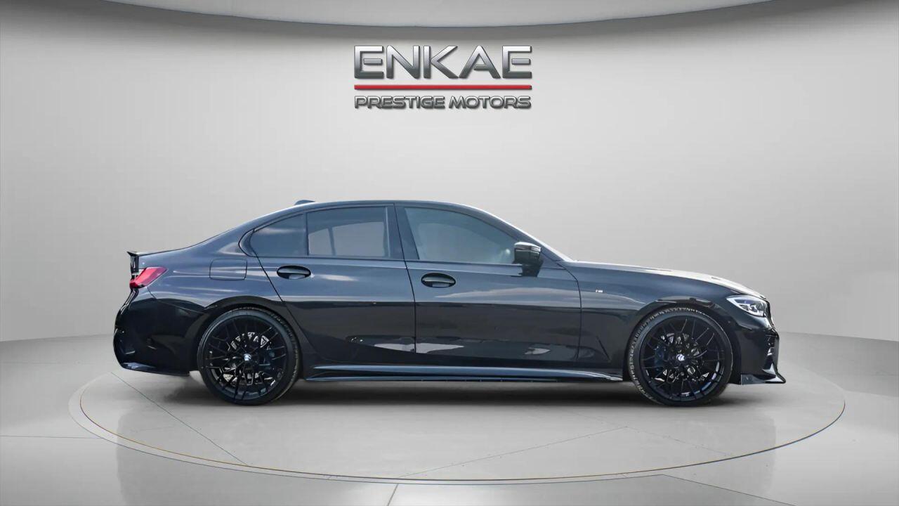 BMW 3 Series view 3