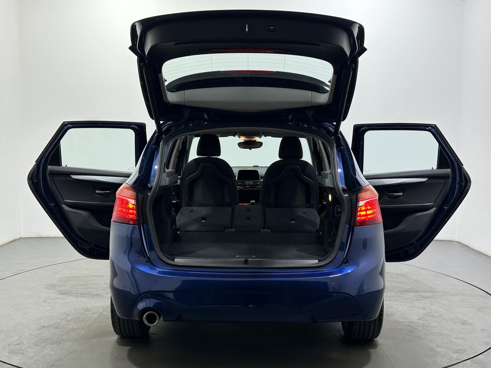 BMW 2 Series view 42