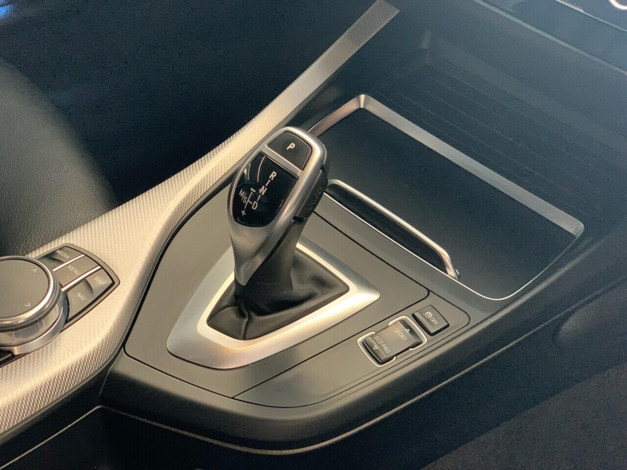 BMW 1 Series view 30