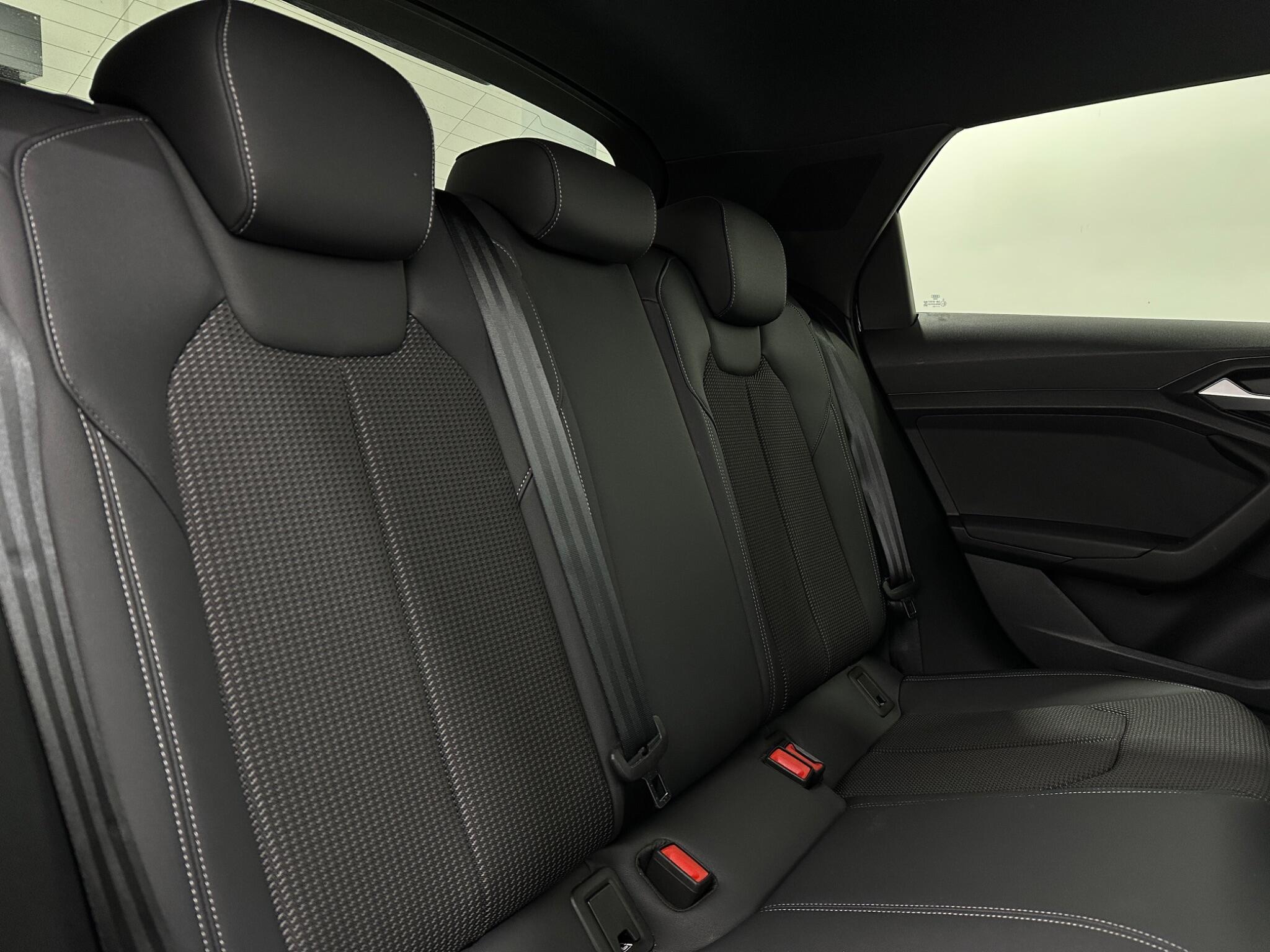 Audi A1 view 41