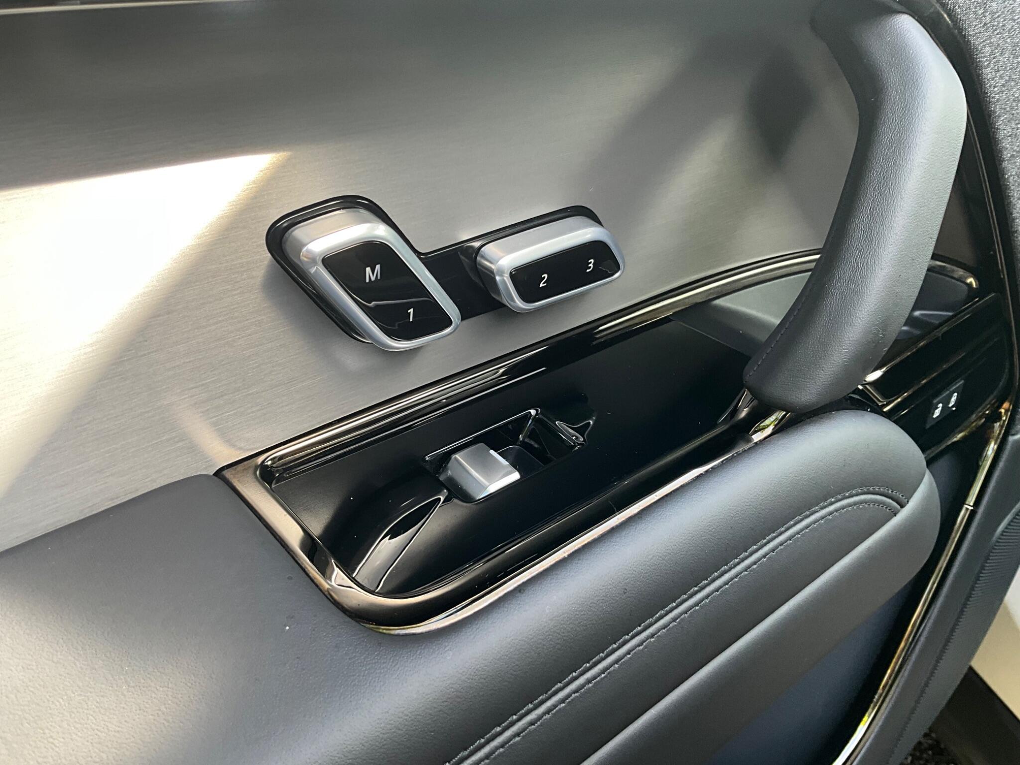 Land Rover Range Rover Sport view 15