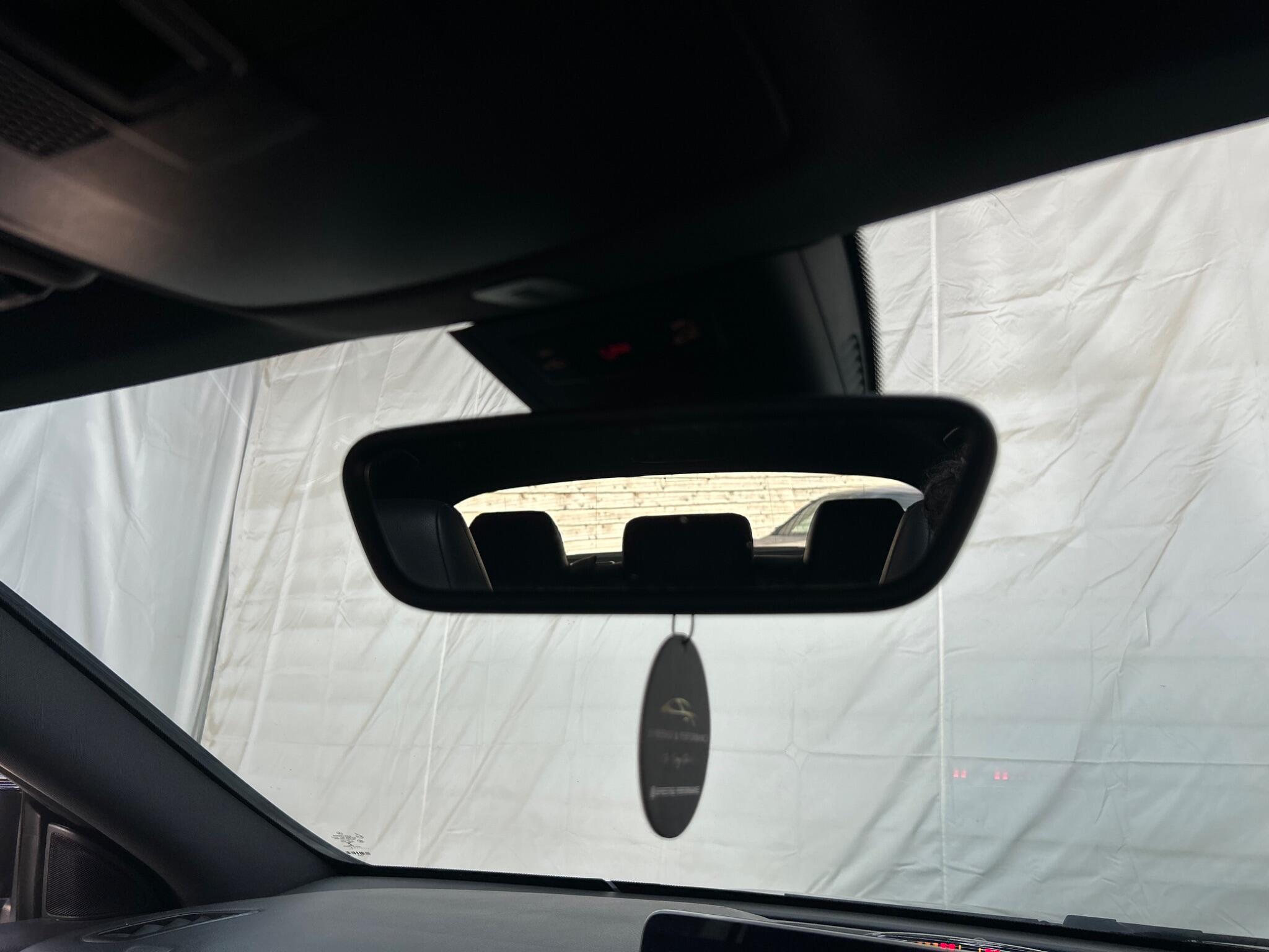 Mercedes-Benz CLA view 52