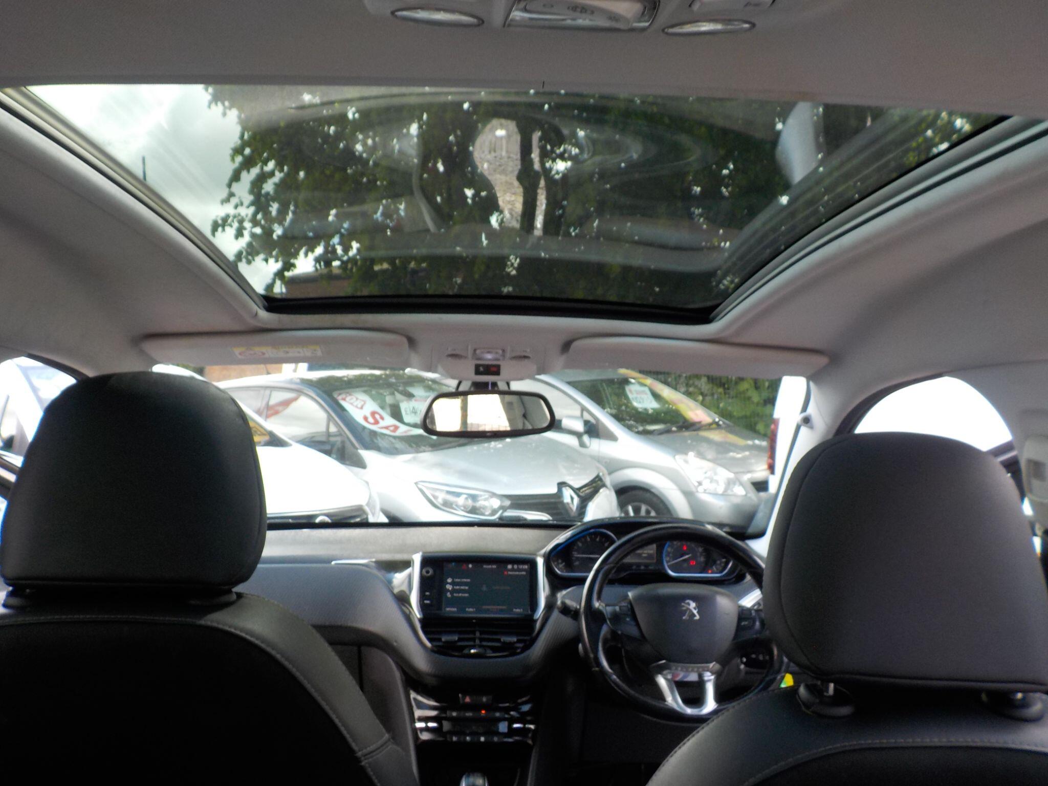 Peugeot 2008 1.2 PureTech Allure Premium Euro 6 (s/s) 5dr