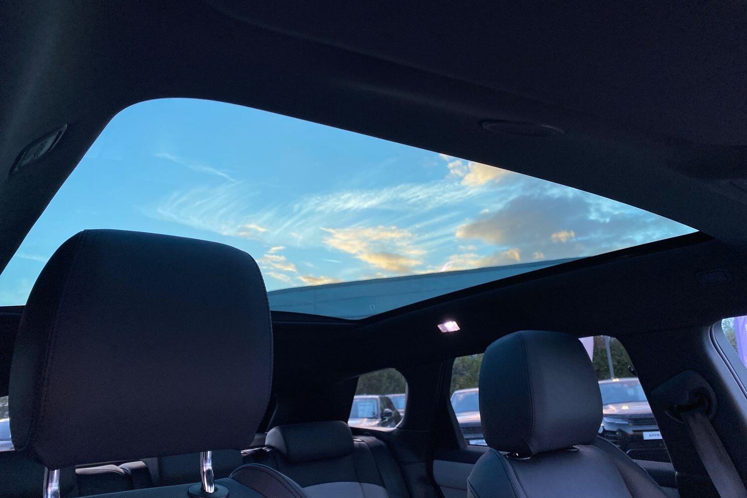 Land Rover Range Rover Evoque view 31