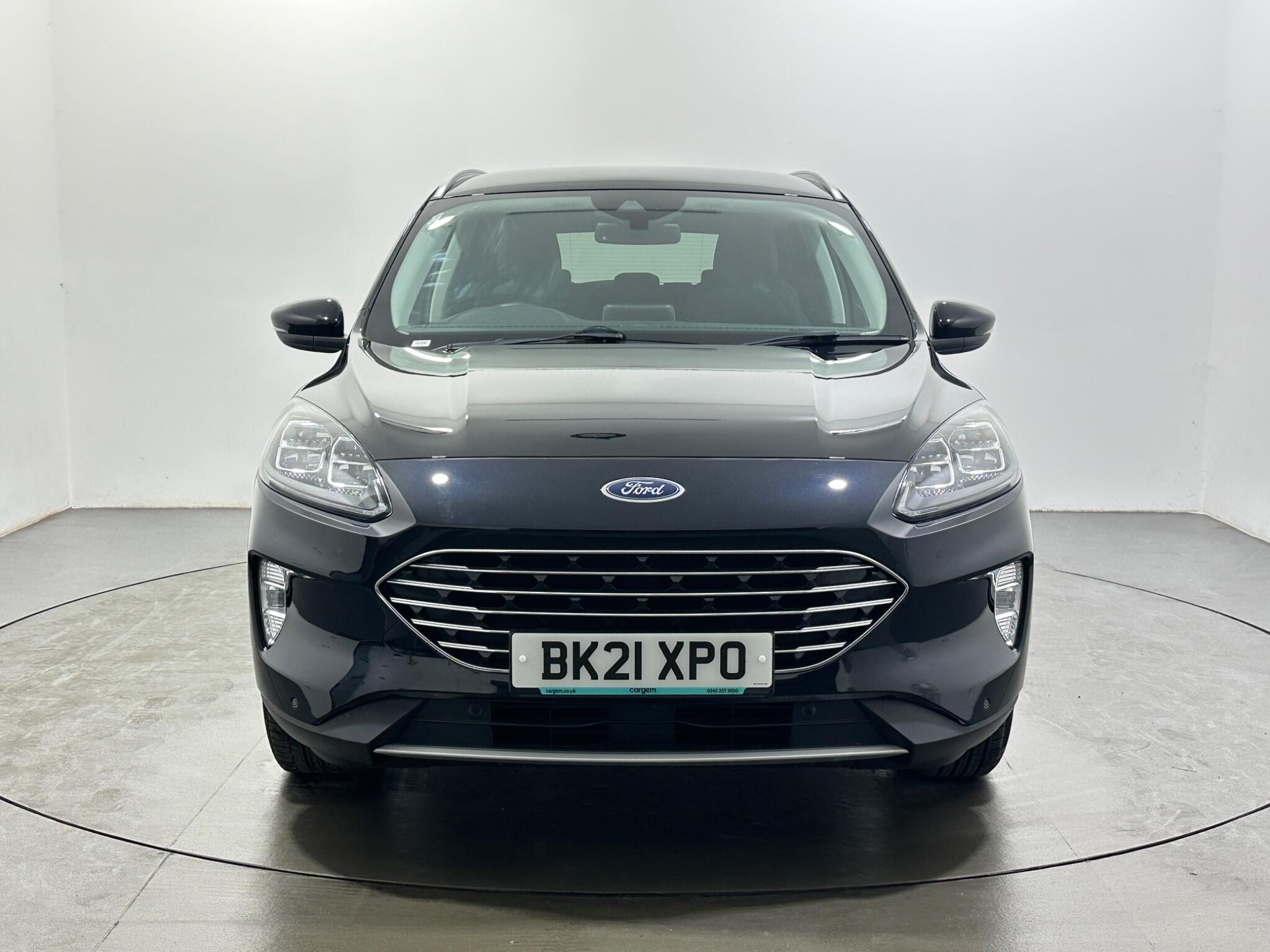 Ford Kuga view 3