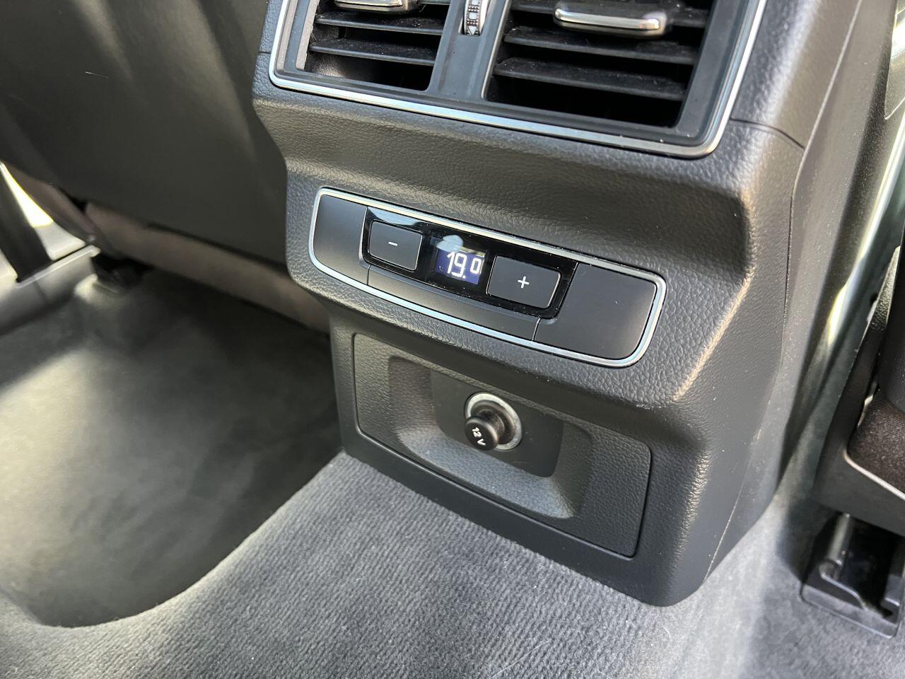Audi Q5 view 23
