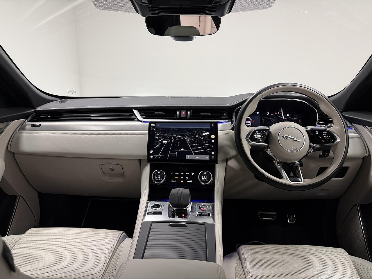 Jaguar F-Pace view 21