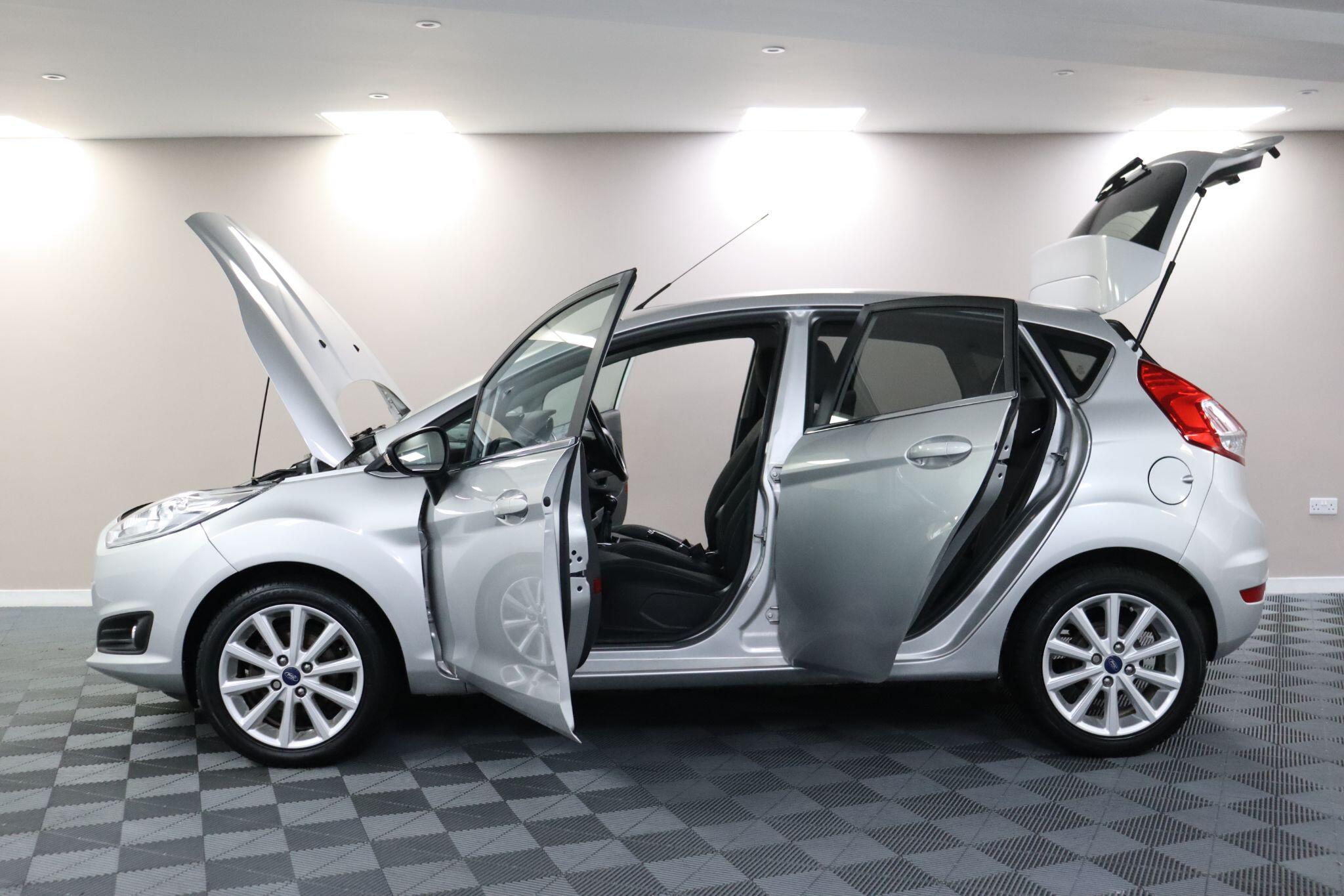 Ford Fiesta view 6