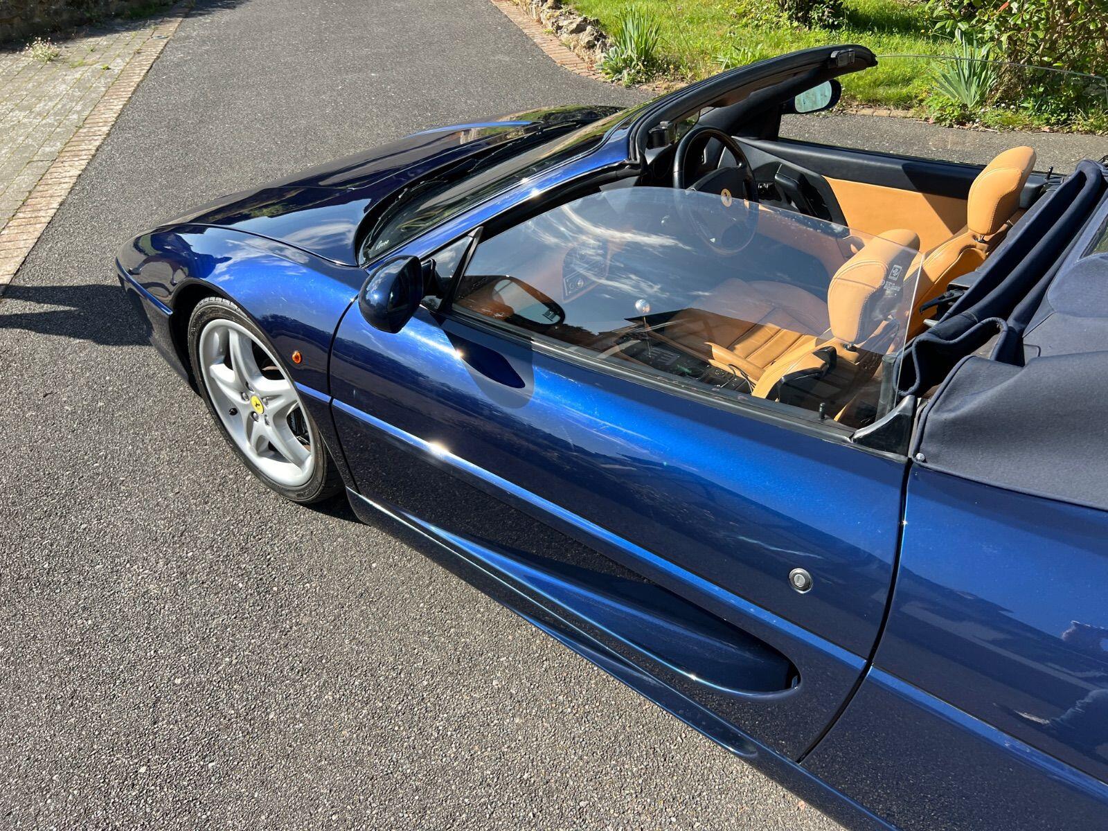 Ferrari F355 view 86