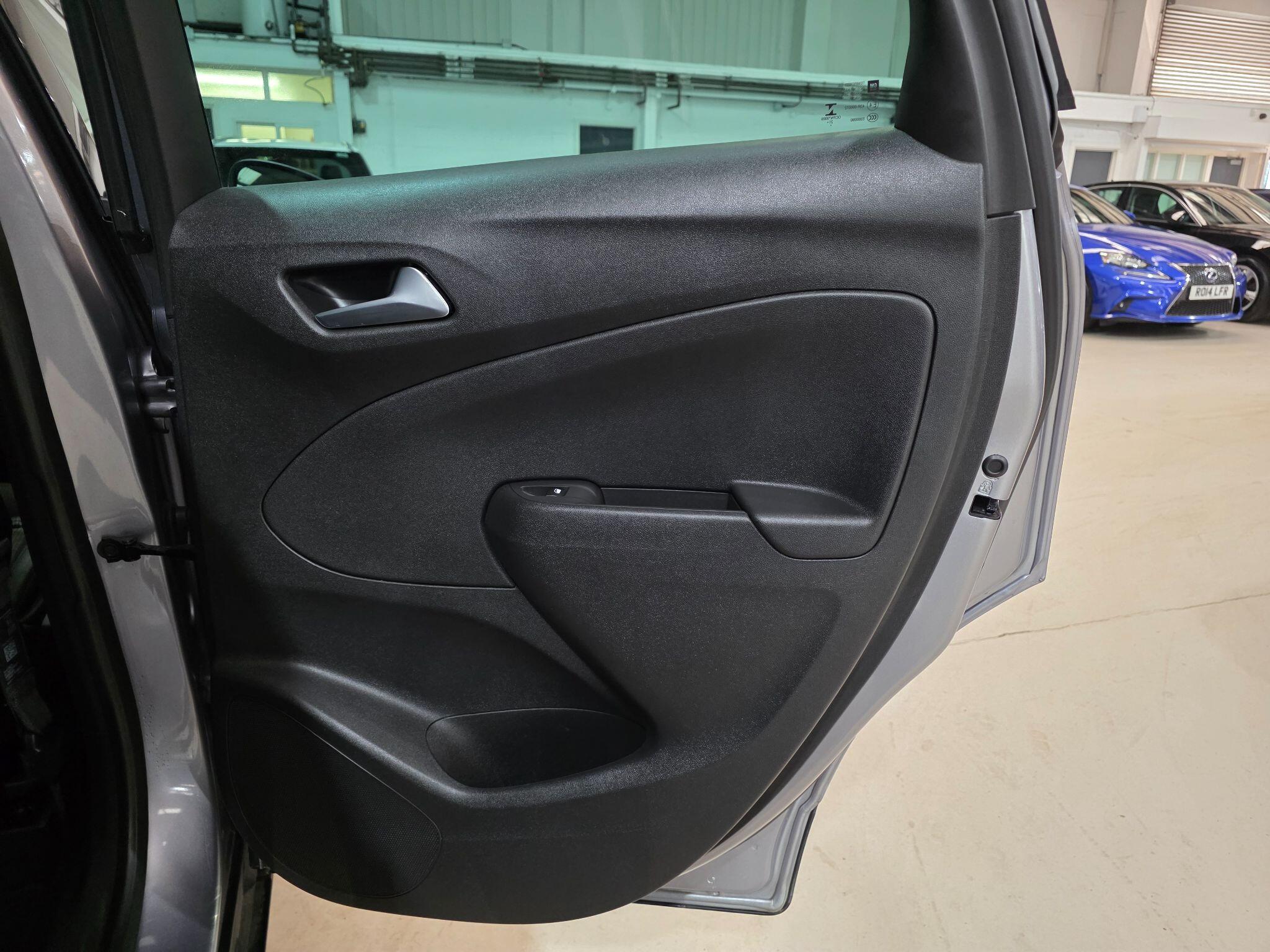Vauxhall Crossland view 21