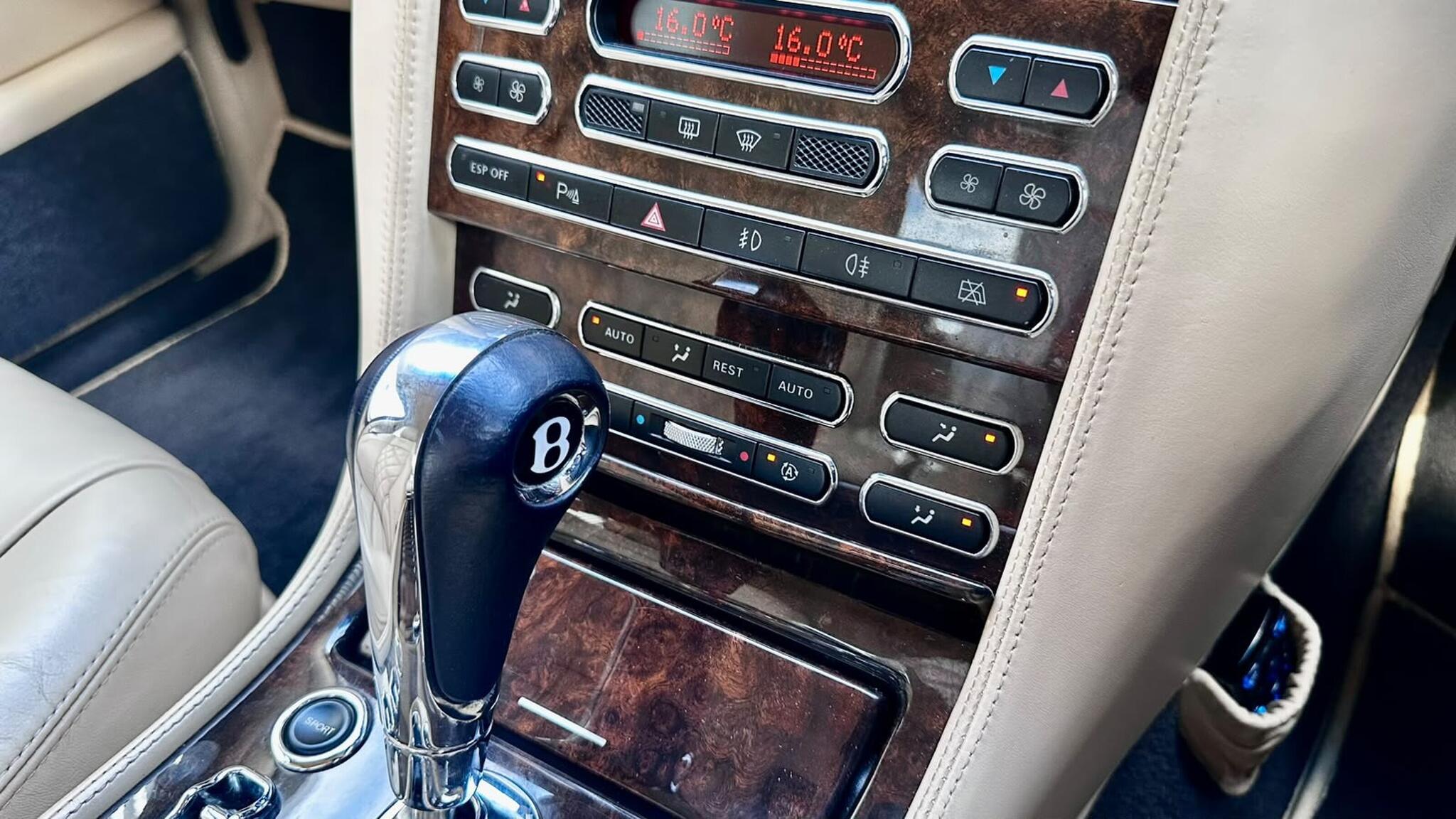 Bentley Arnage view 60