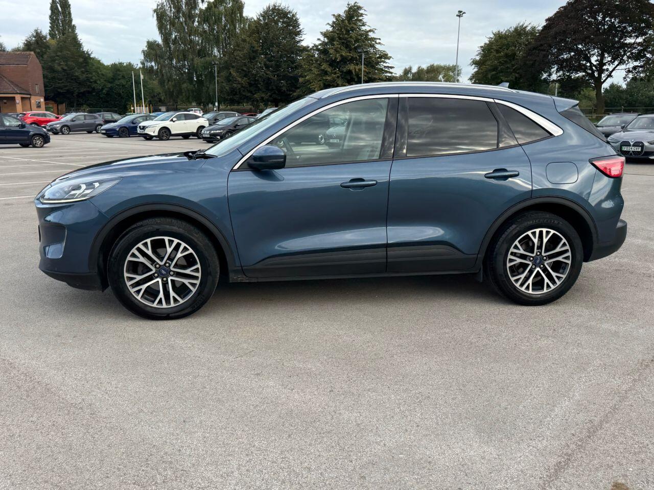 Ford Kuga view 22