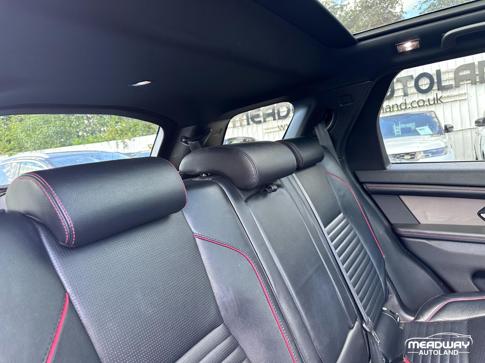 Land Rover Discovery Sport view 20