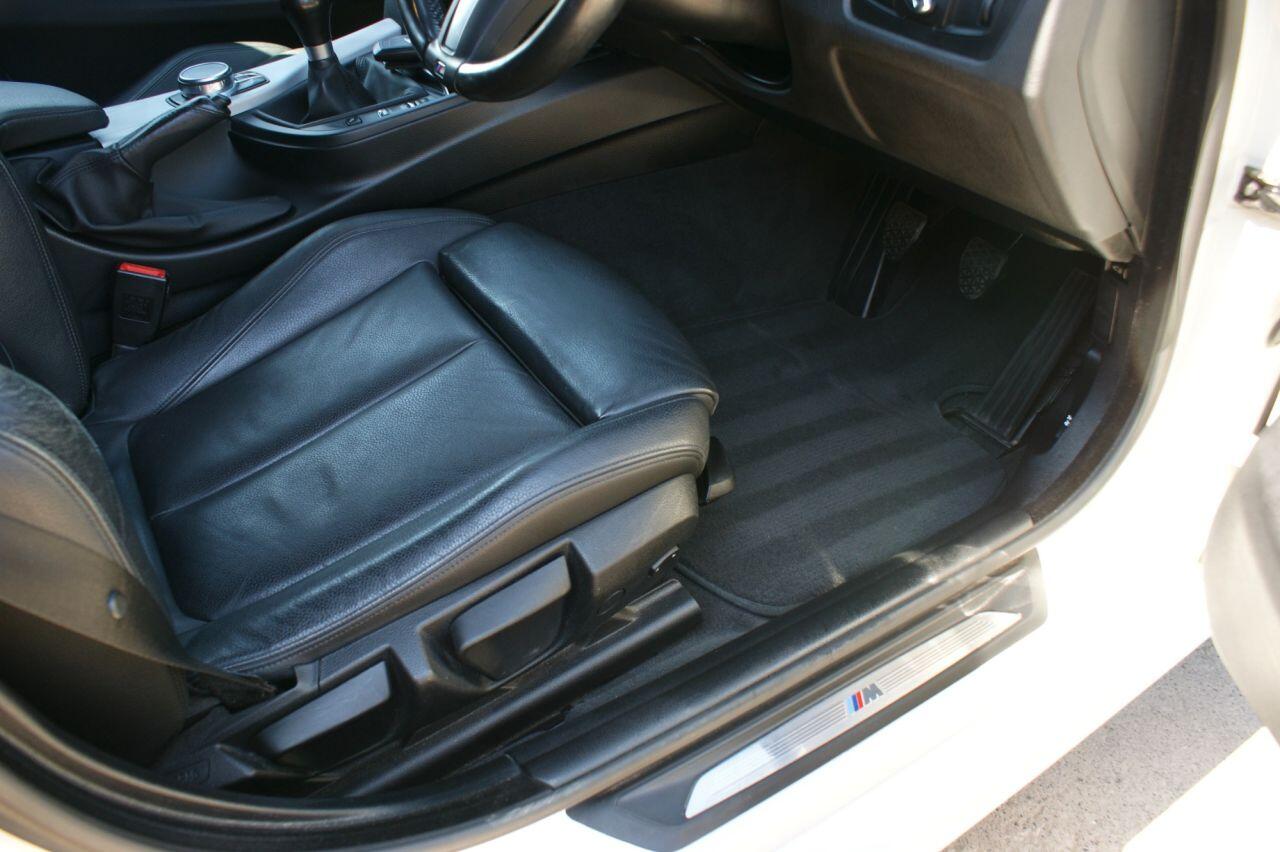 BMW 4 Series Gran Coupe view 41