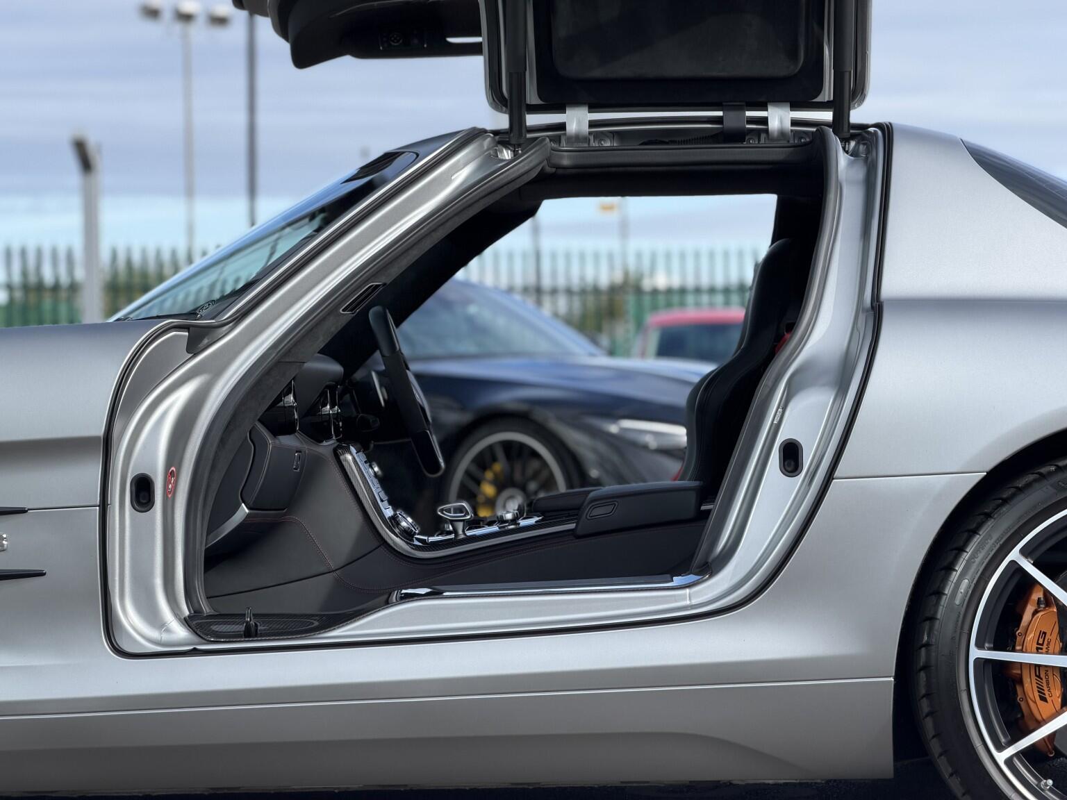 Mercedes-Benz Amg GT view 44