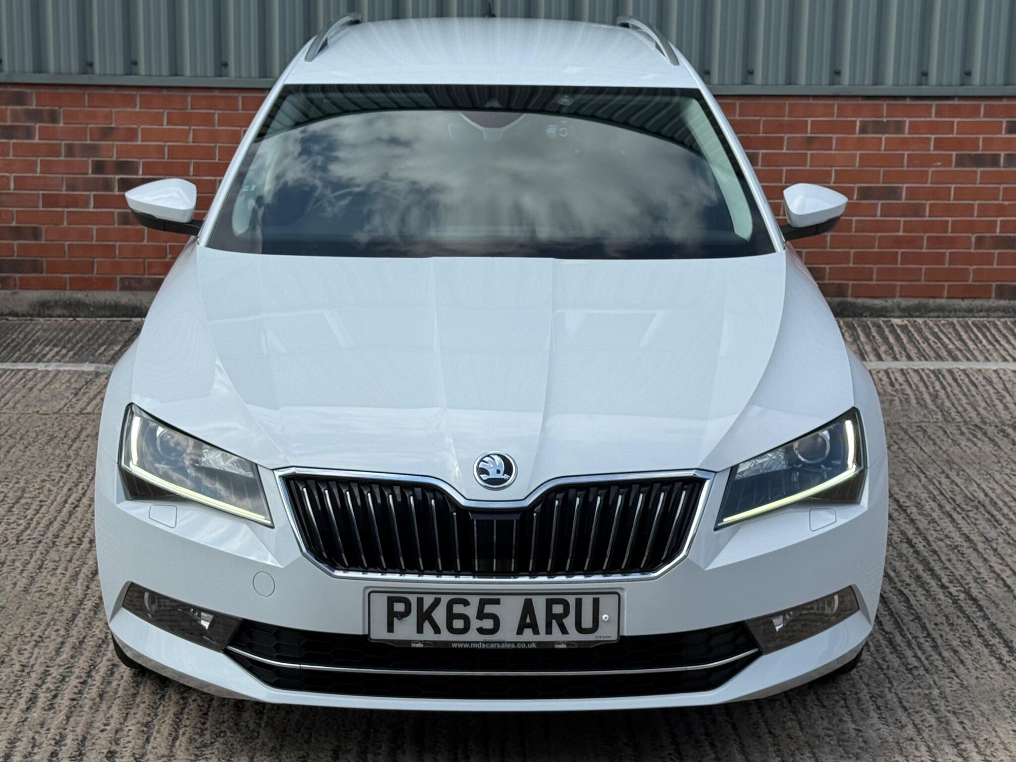 Skoda Superb view 10