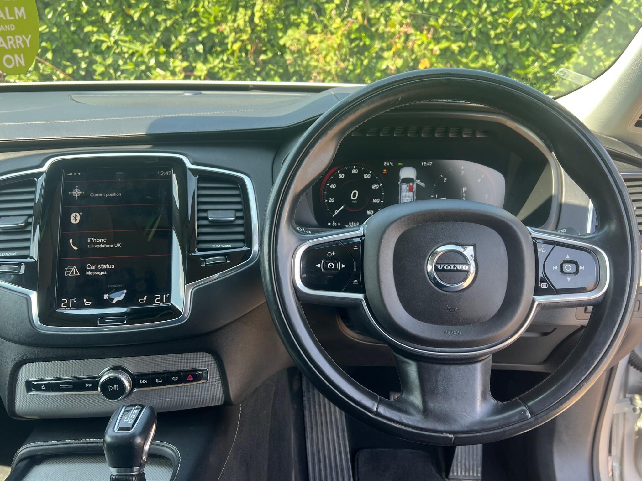 Volvo XC90 view 31