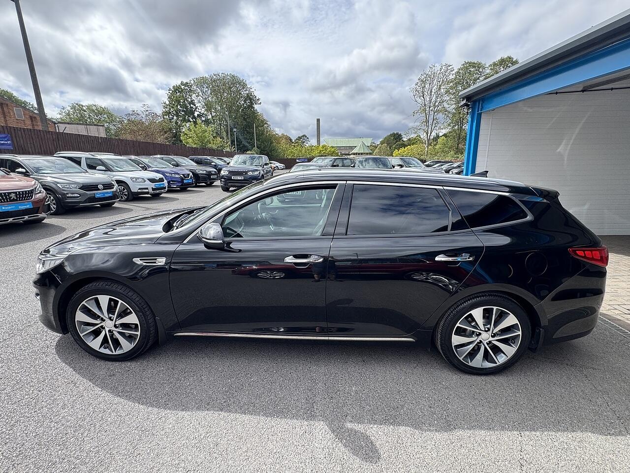 Kia Optima view 9