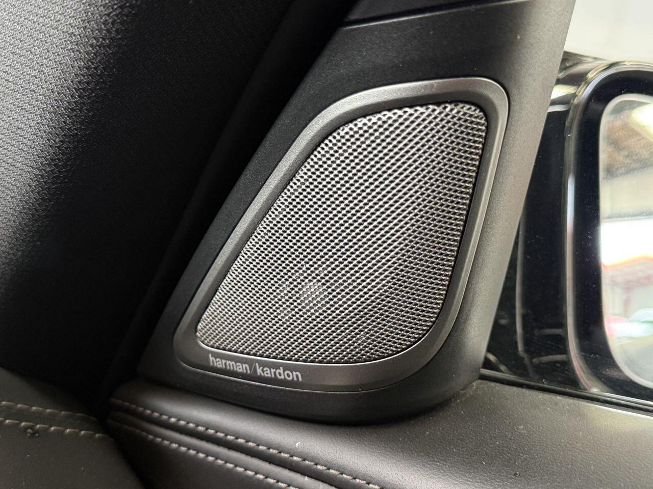 BMW 7 Series view 45