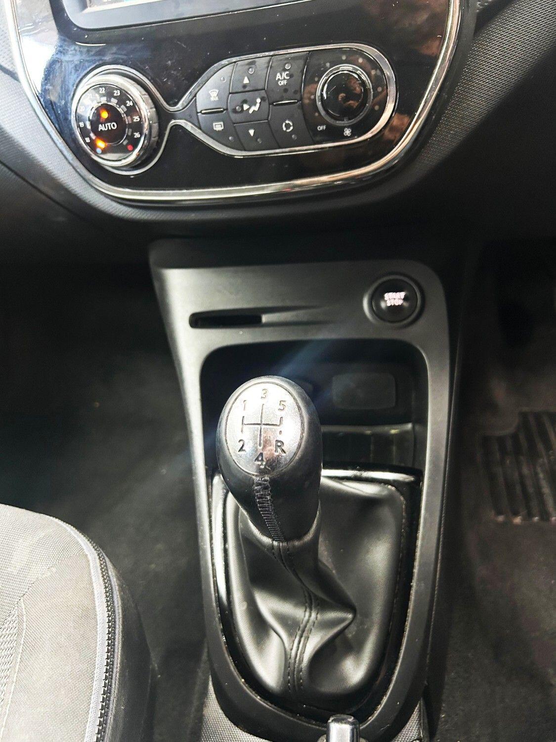 Renault Captur view 19