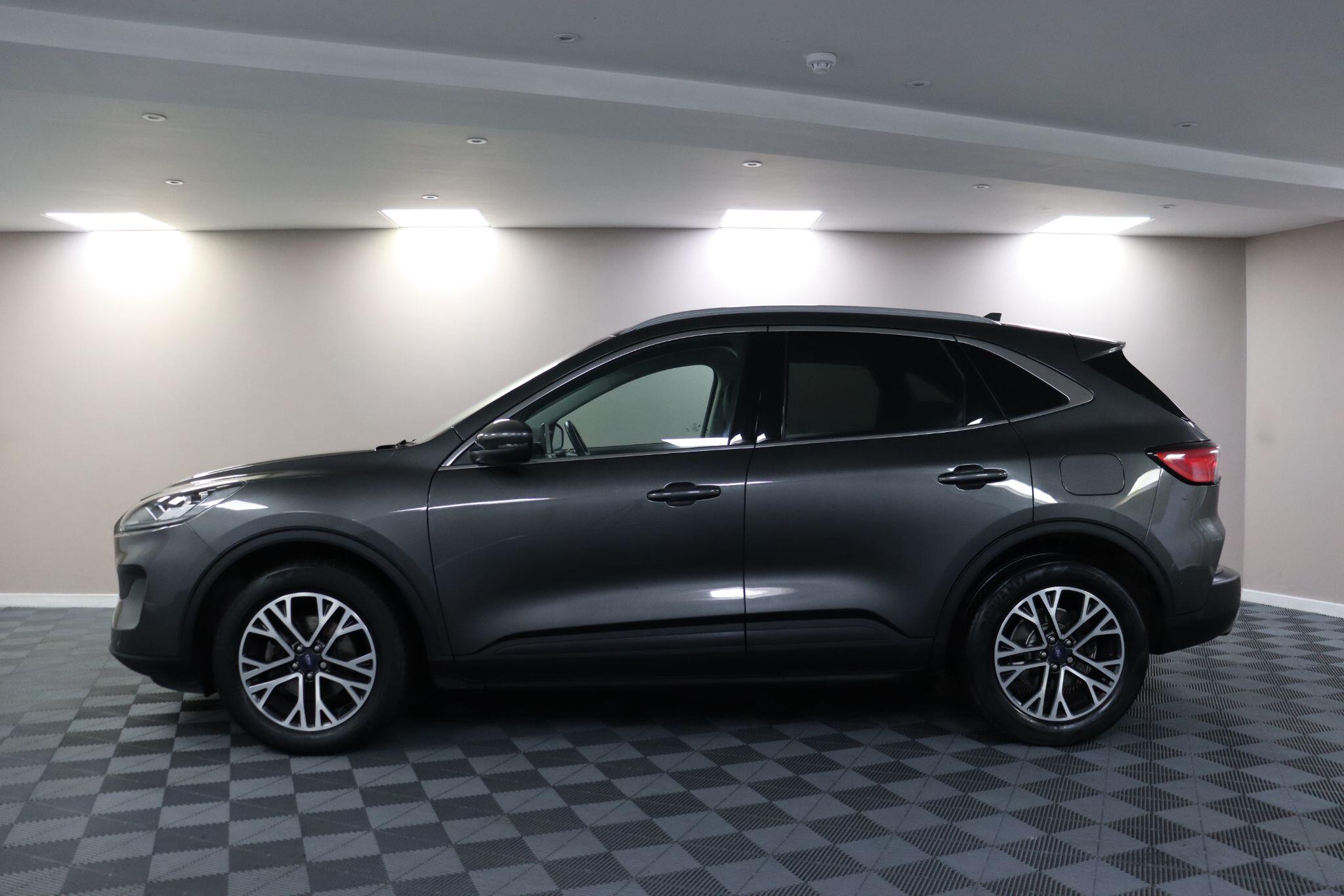 Ford Kuga view 18