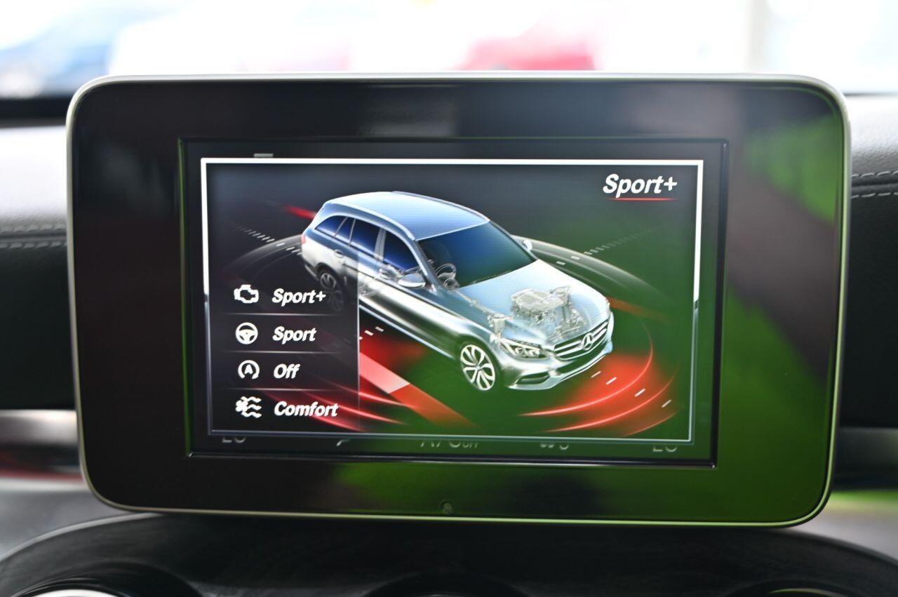 Mercedes-Benz C Class view 32