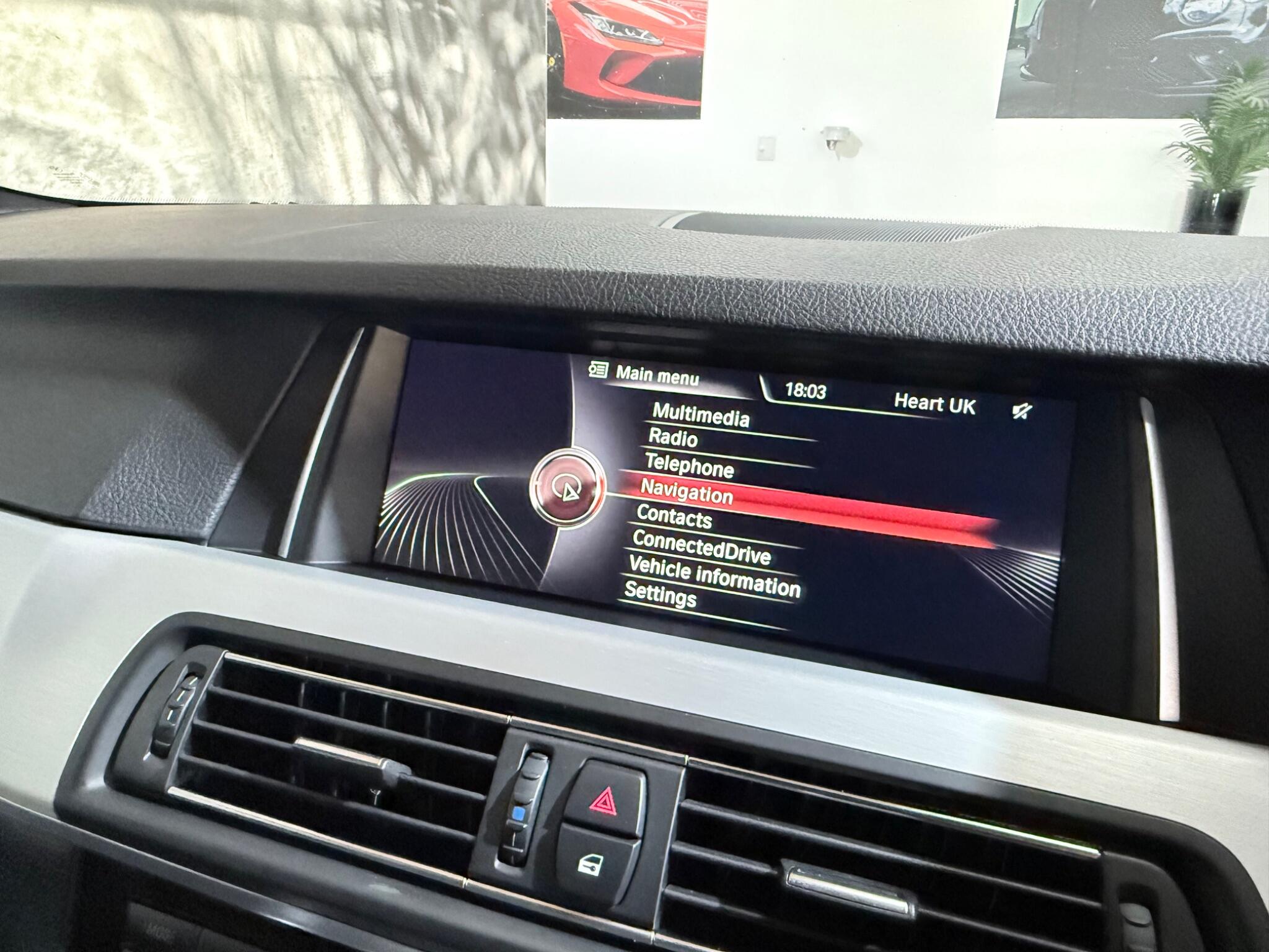 BMW 5 Series view 52