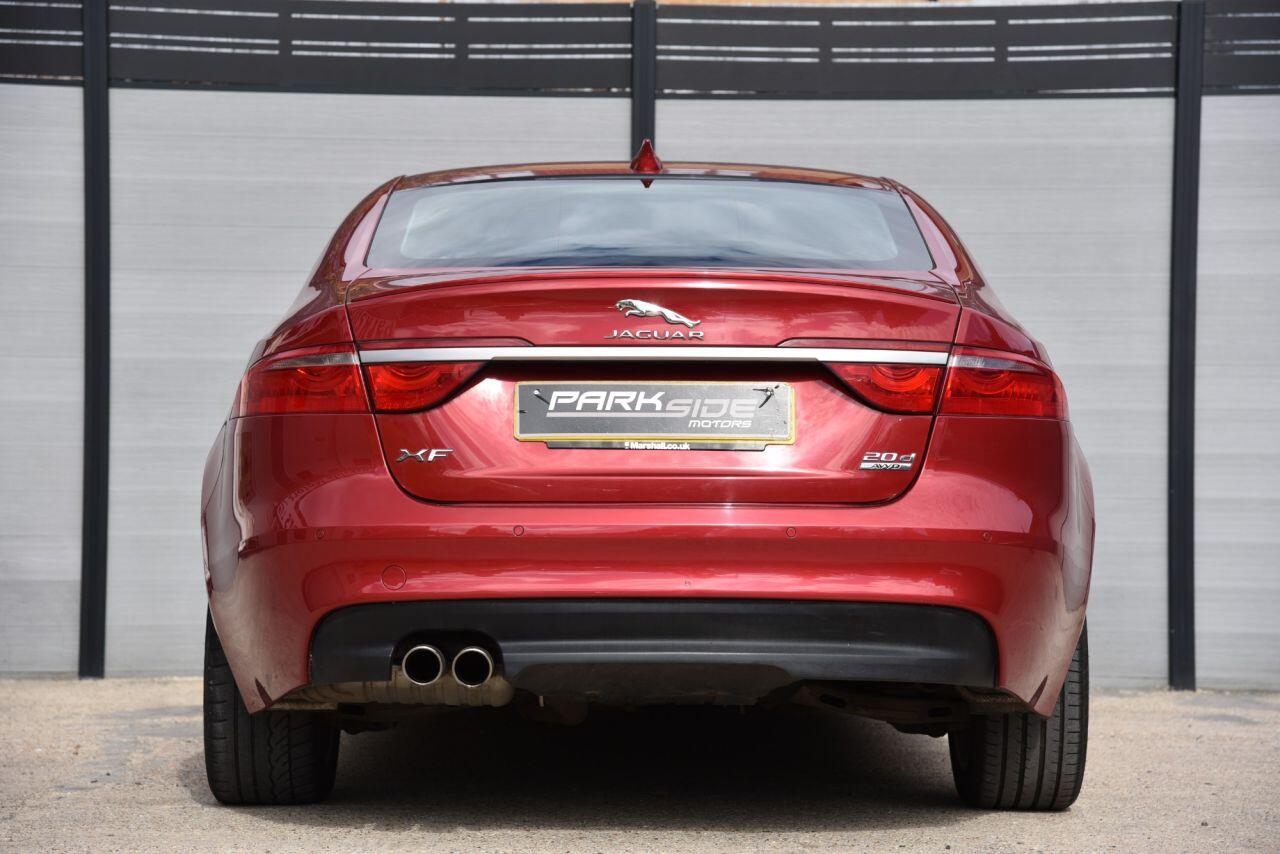 Jaguar XF view 10