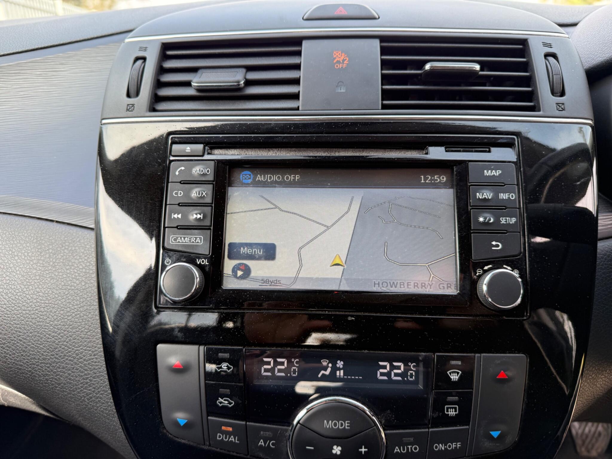 2016 Nissan Pulsar image 19