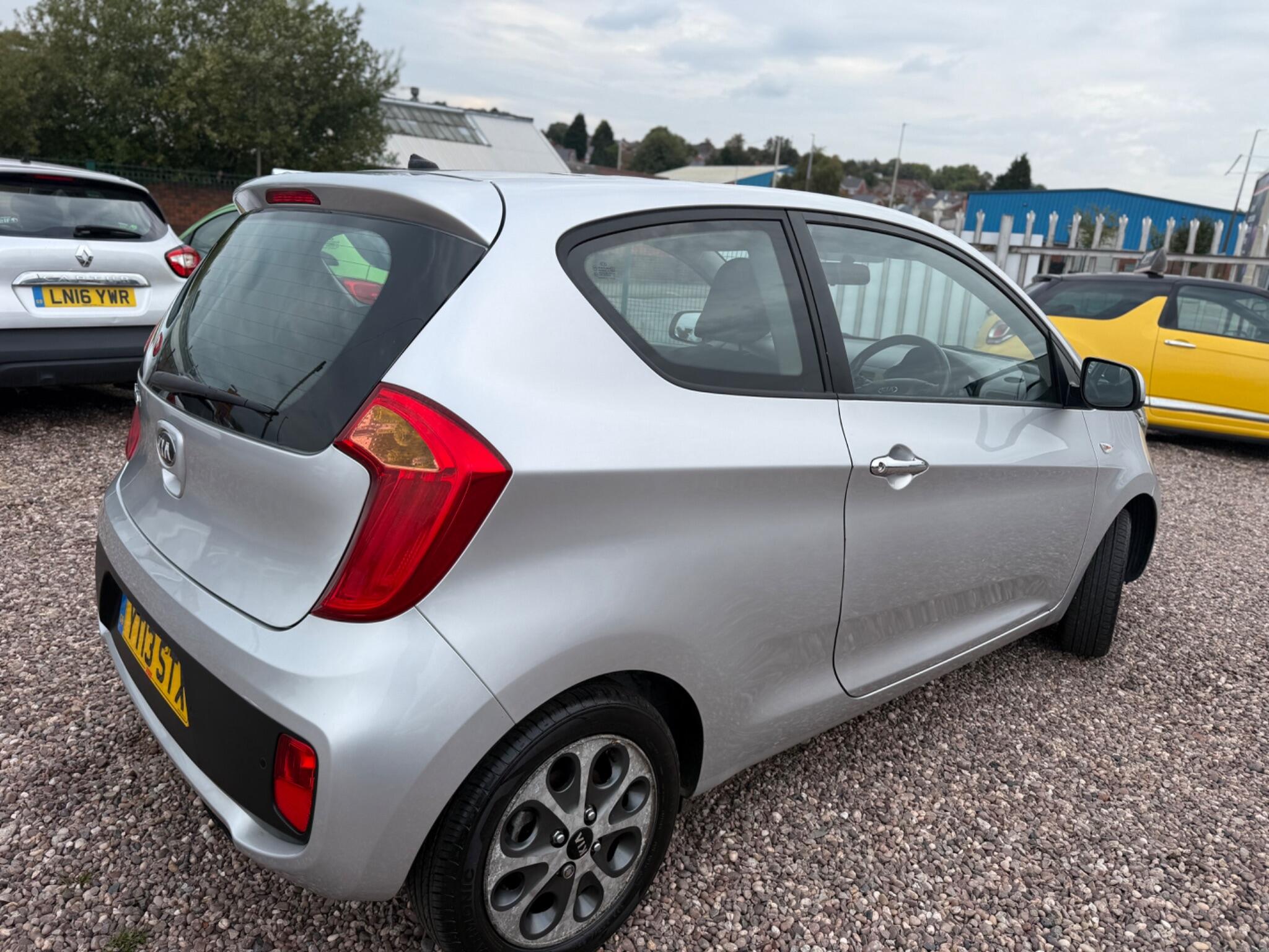 Kia Picanto view 10