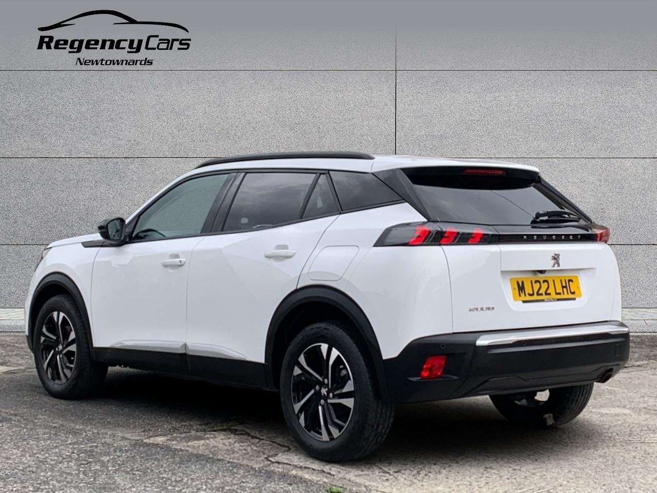 Peugeot 2008 view 4