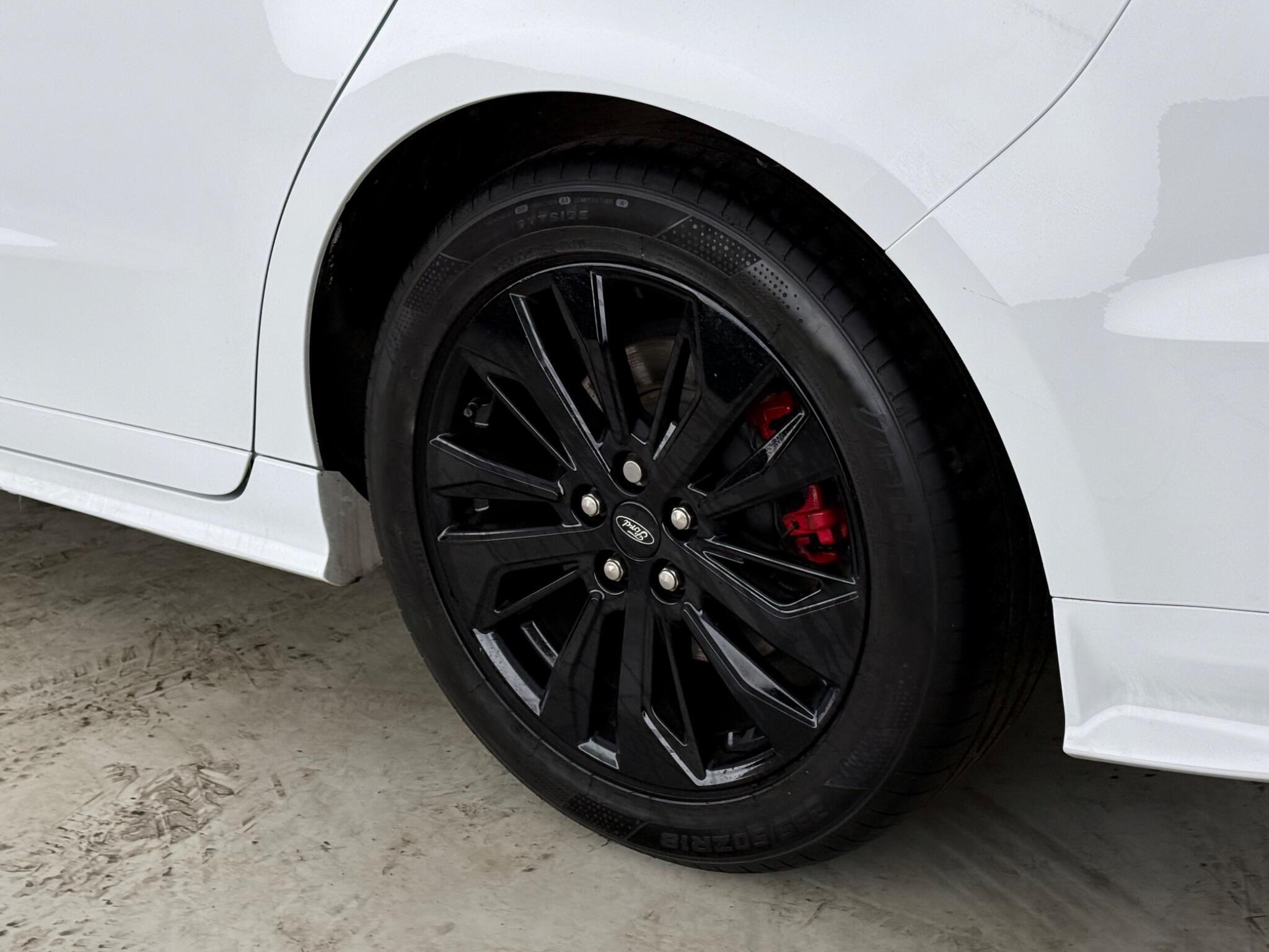 Ford S-Max view 9