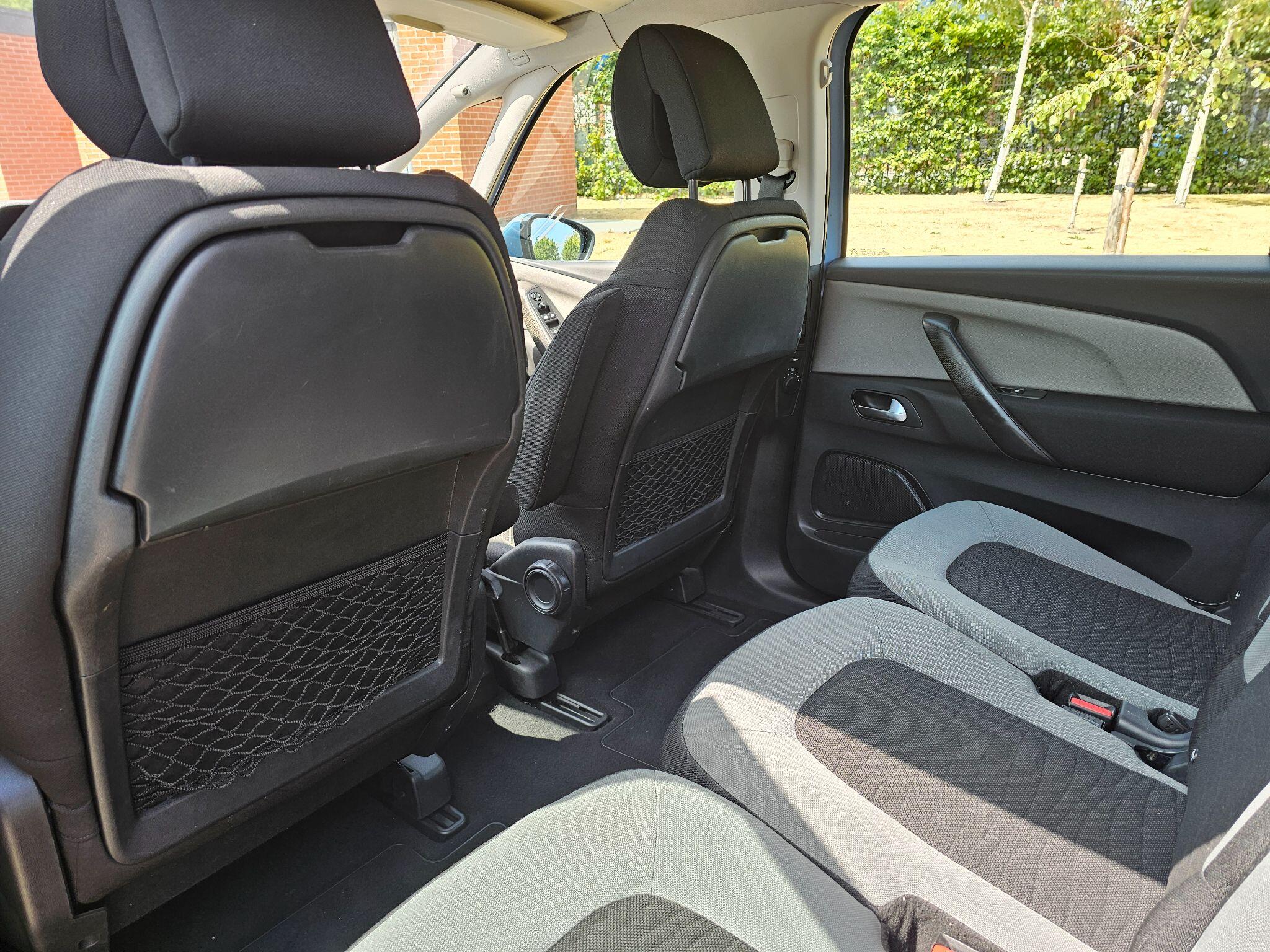 Citroen Grand C4 Picasso view 23